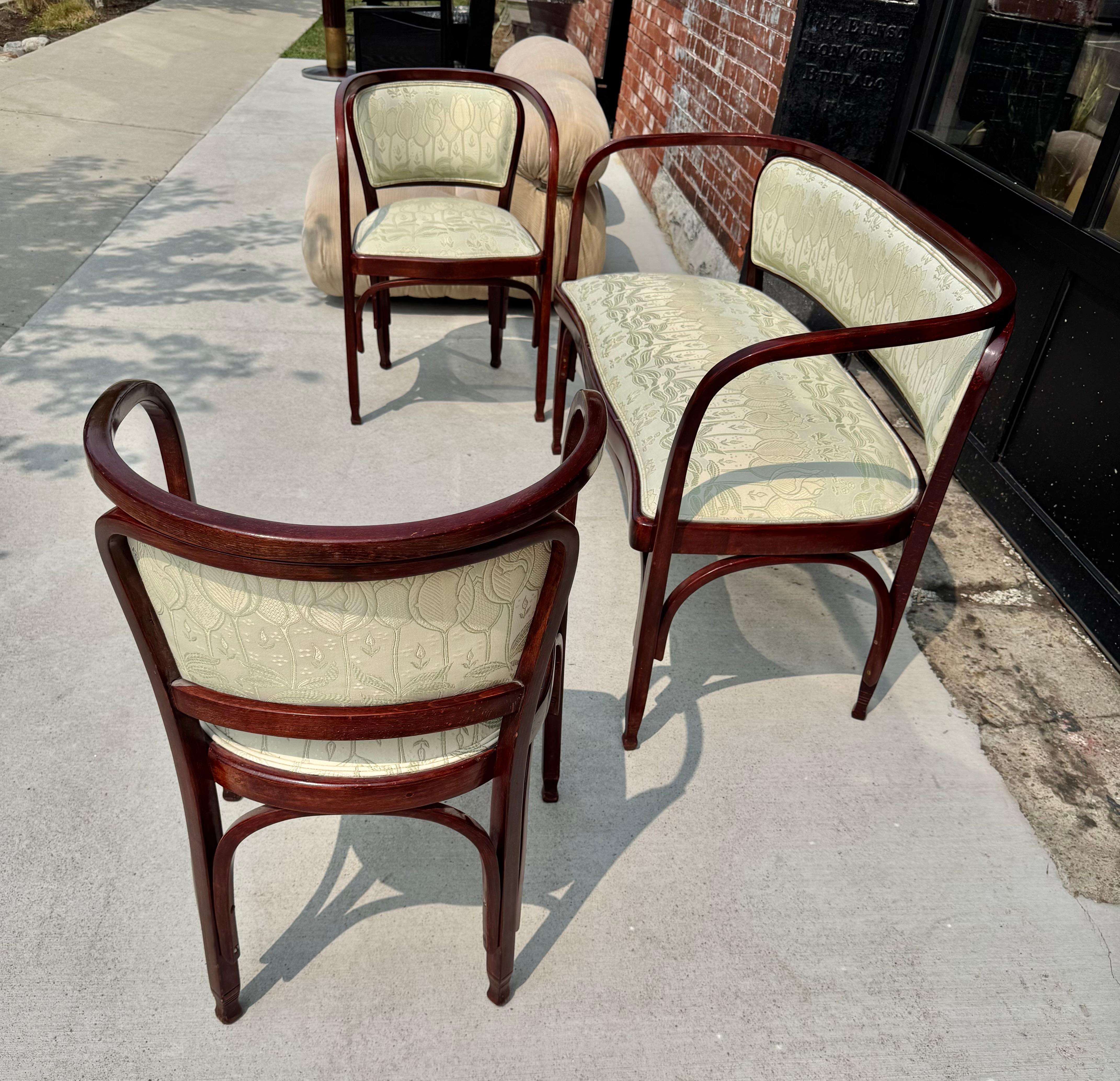 J &J Kohn Bentwood Salon Suite by Gustav Siegel early 1900's For Sale 4