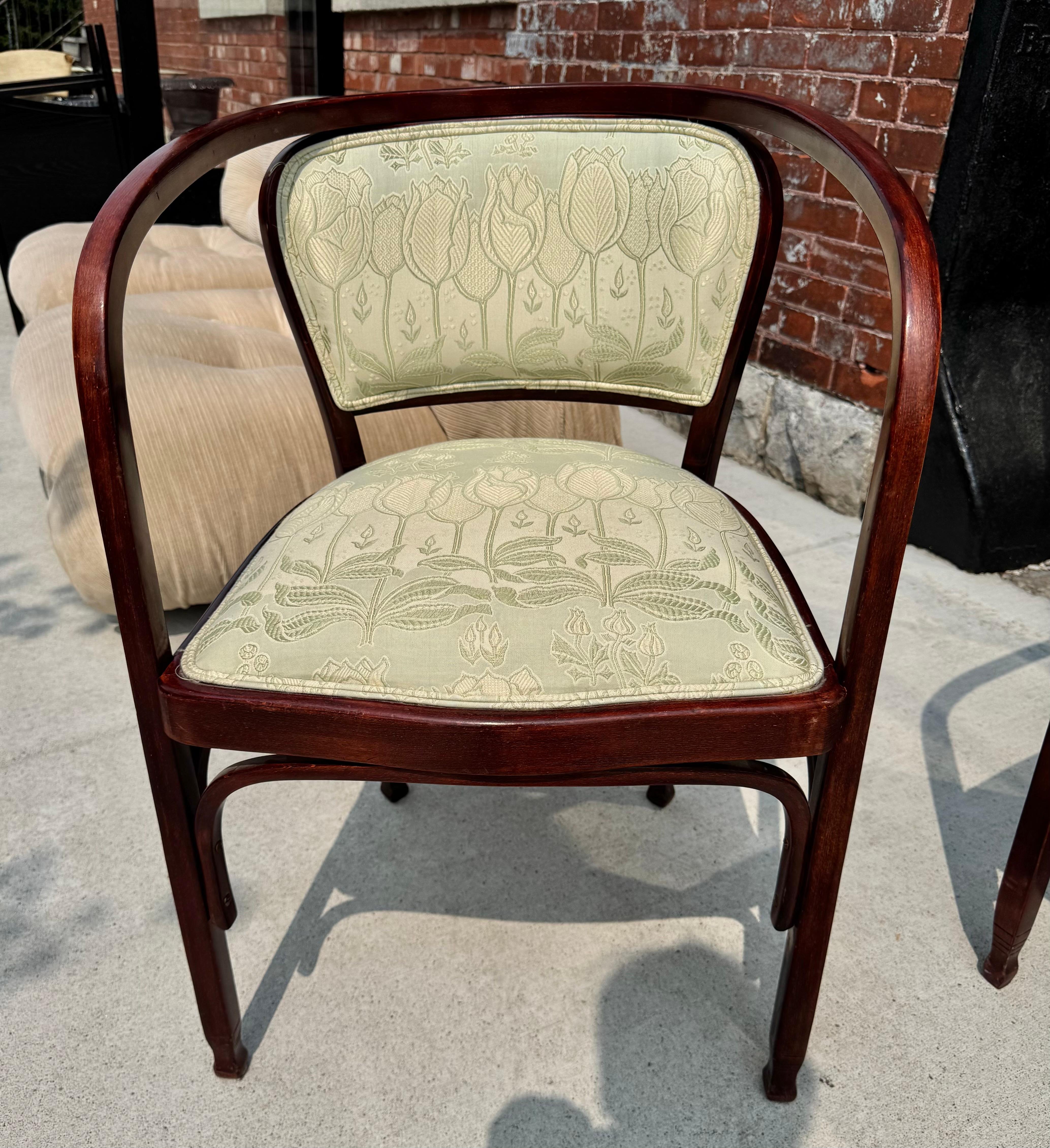 Early 20th Century J &J Kohn Bentwood Salon Suite by Gustav Siegel early 1900's For Sale