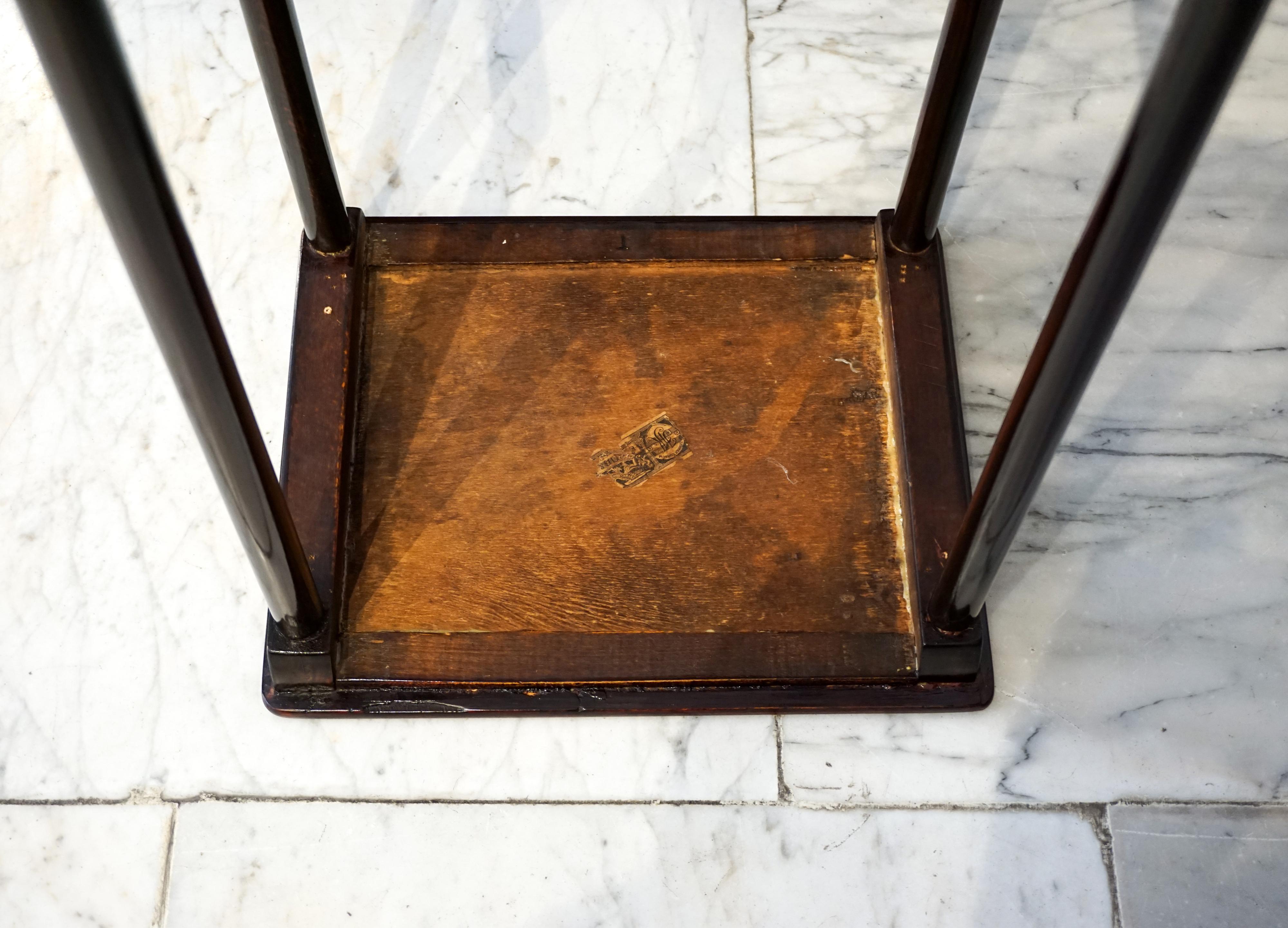 Beech J & J Kohn Set Of 4 Nesting Art Nouveau Side Tables, Josef Hoffmann, Circa 1906 For Sale