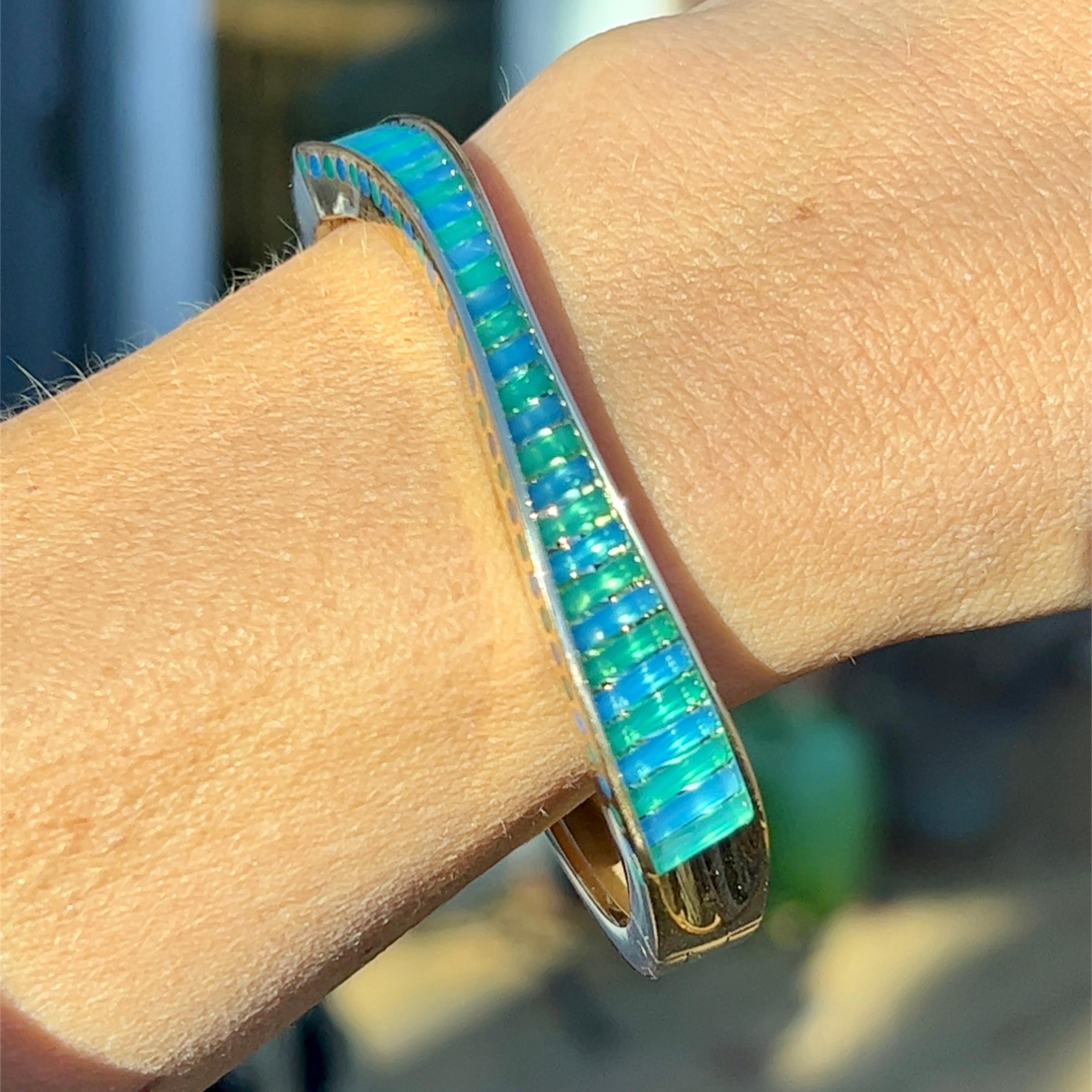 J. Kennedy Blue and Green Onyx Cylettes Bangle Bracelet in 14k Yellow Gold  For Sale 2