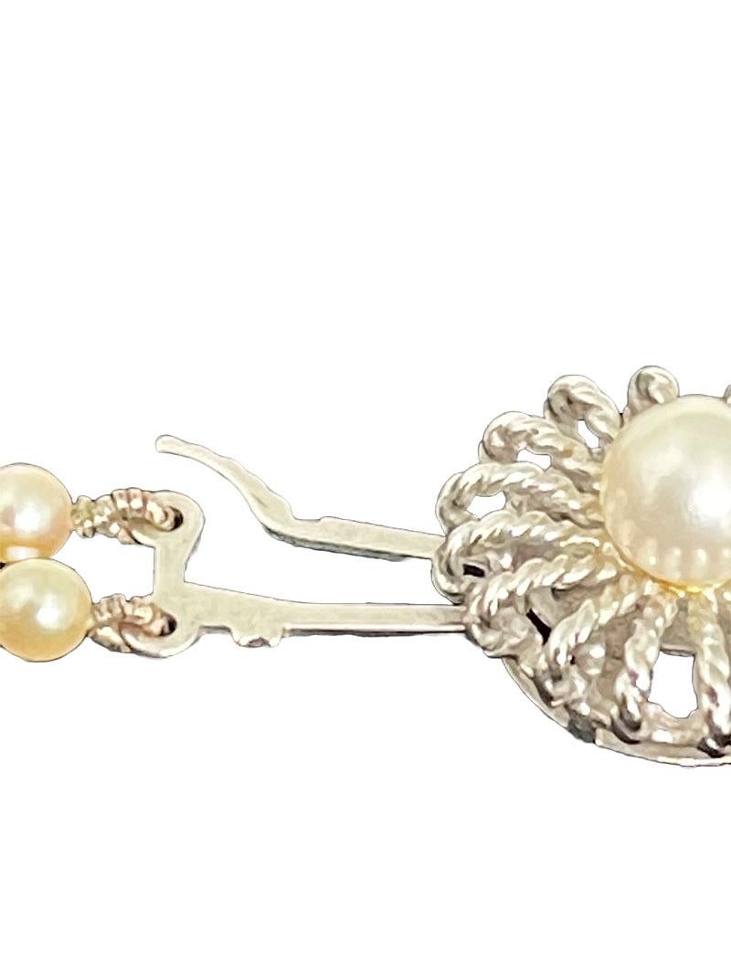 20ième siècle J. Kohle Pforzheim, German silver lock with Pearls Necklace en vente