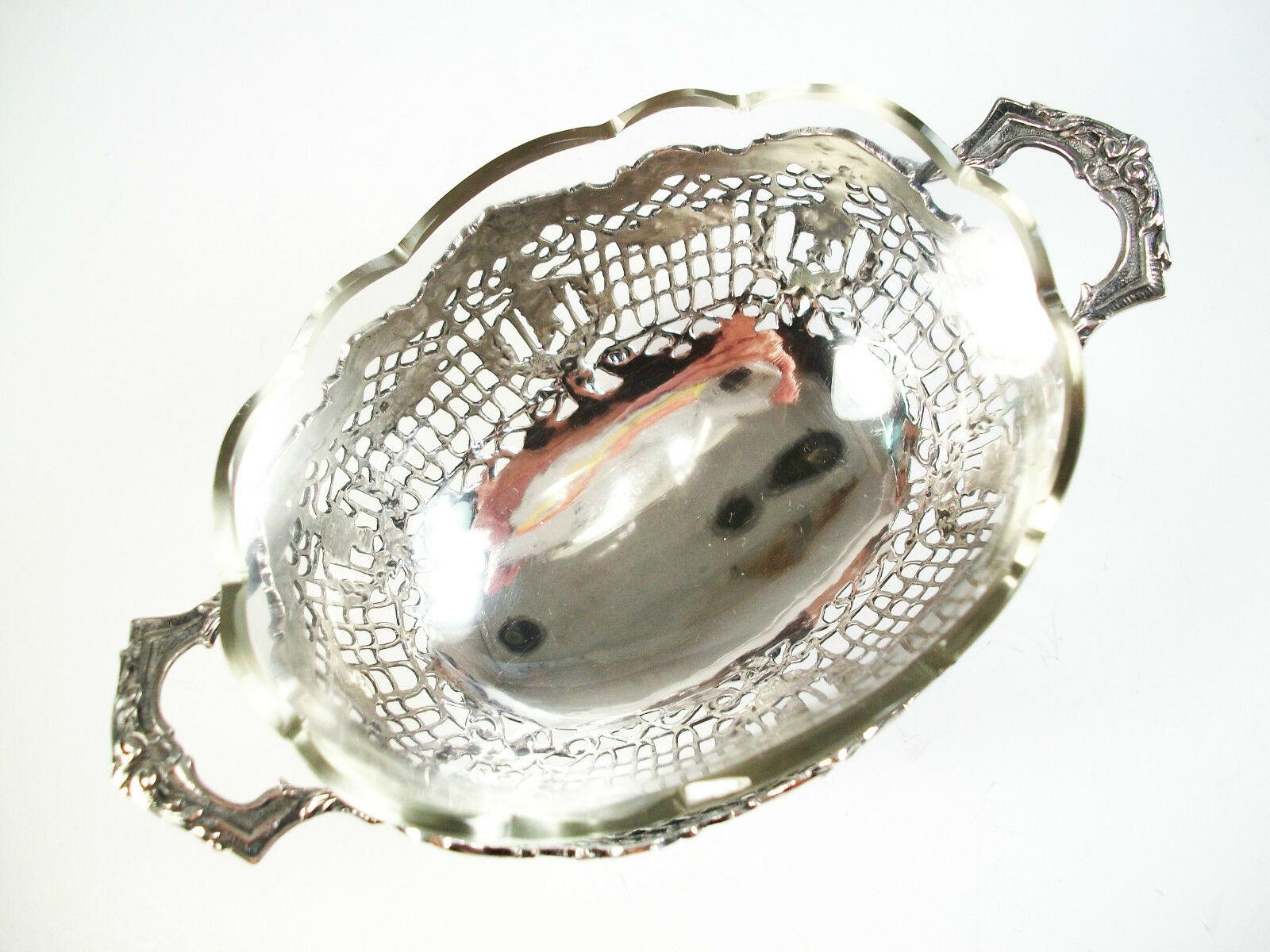 J. L. Schlingloff, Deutscher Silberkorb mit Glaseinlage, frühes 20. Jahrhundert im Angebot 1