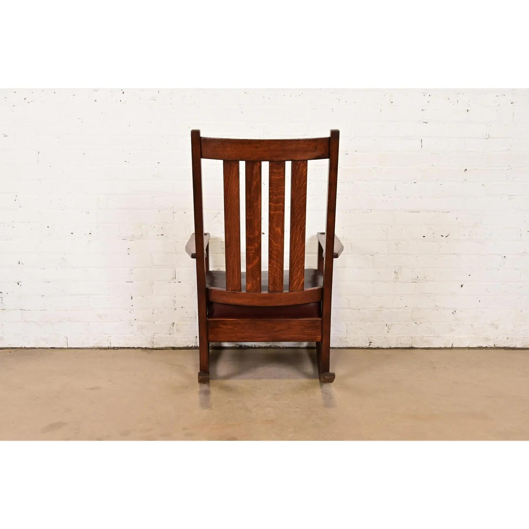 J. M. I. Young & Son Sedia a dondolo antica Mission Oak Arts & Crafts, CIRCA 1910 in vendita 5