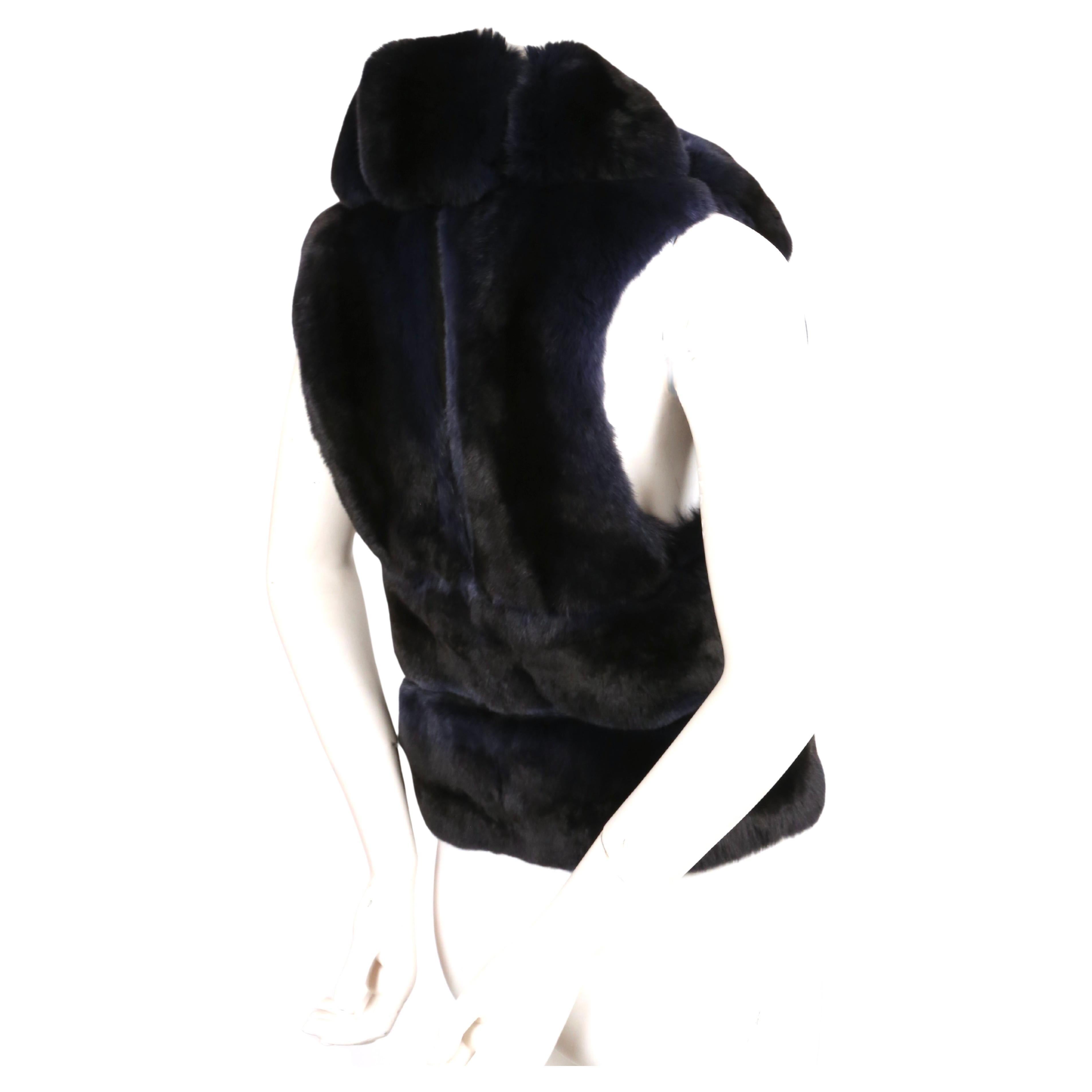 J. MENDEL blue & black Chinchilla fur vest In Excellent Condition For Sale In San Fransisco, CA