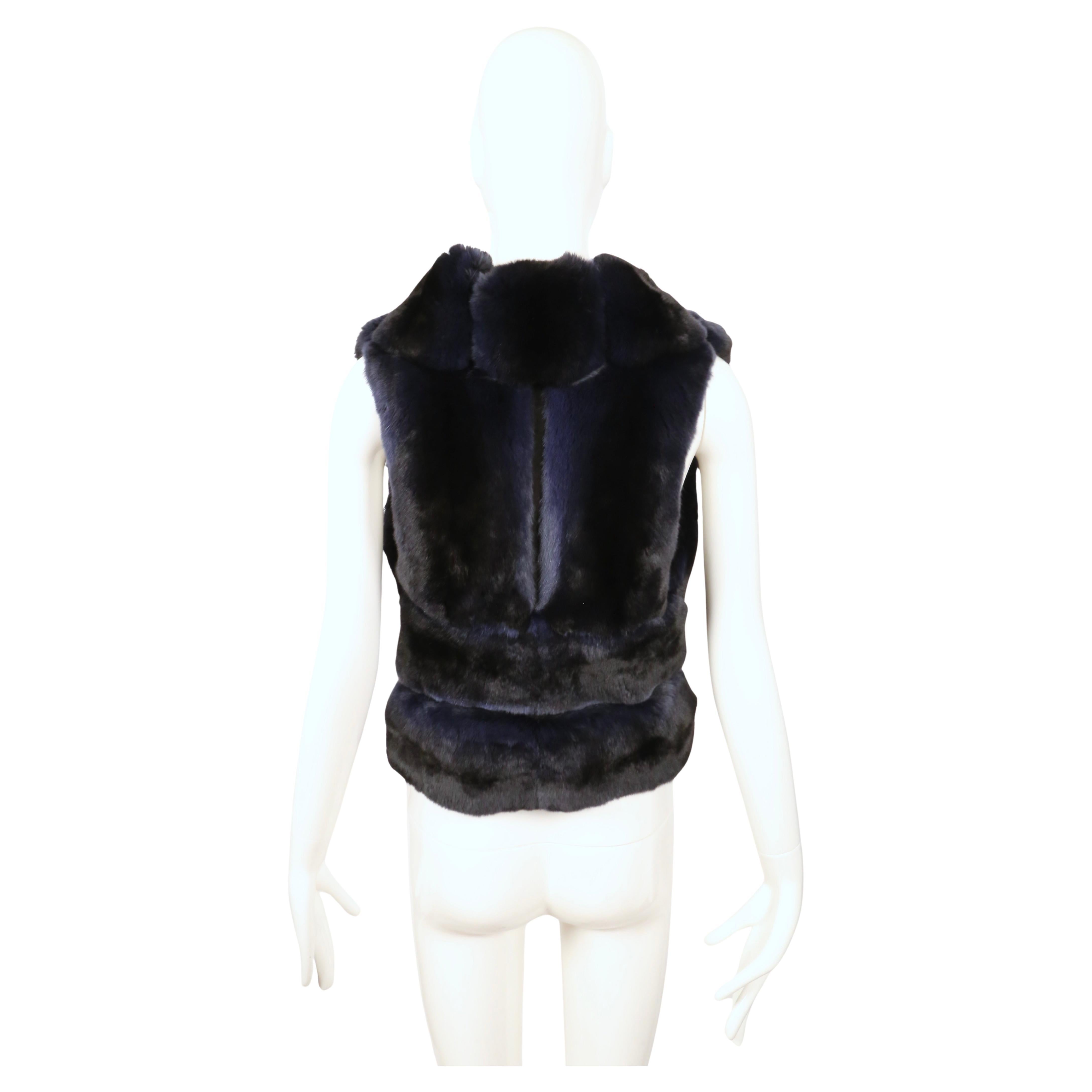 J. MENDEL chaleco de piel de chinchilla azul y negro en venta 4