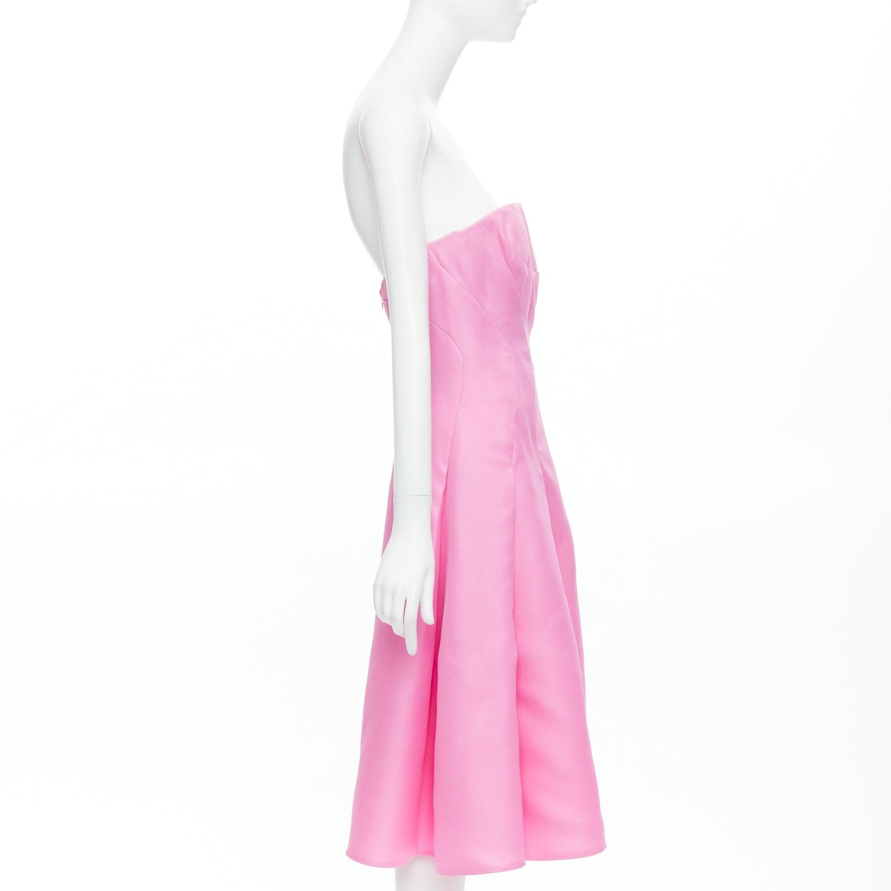 J MENDEL hot pink silk wool darted strapless fit flare knee dress US4 S In Excellent Condition In Hong Kong, NT