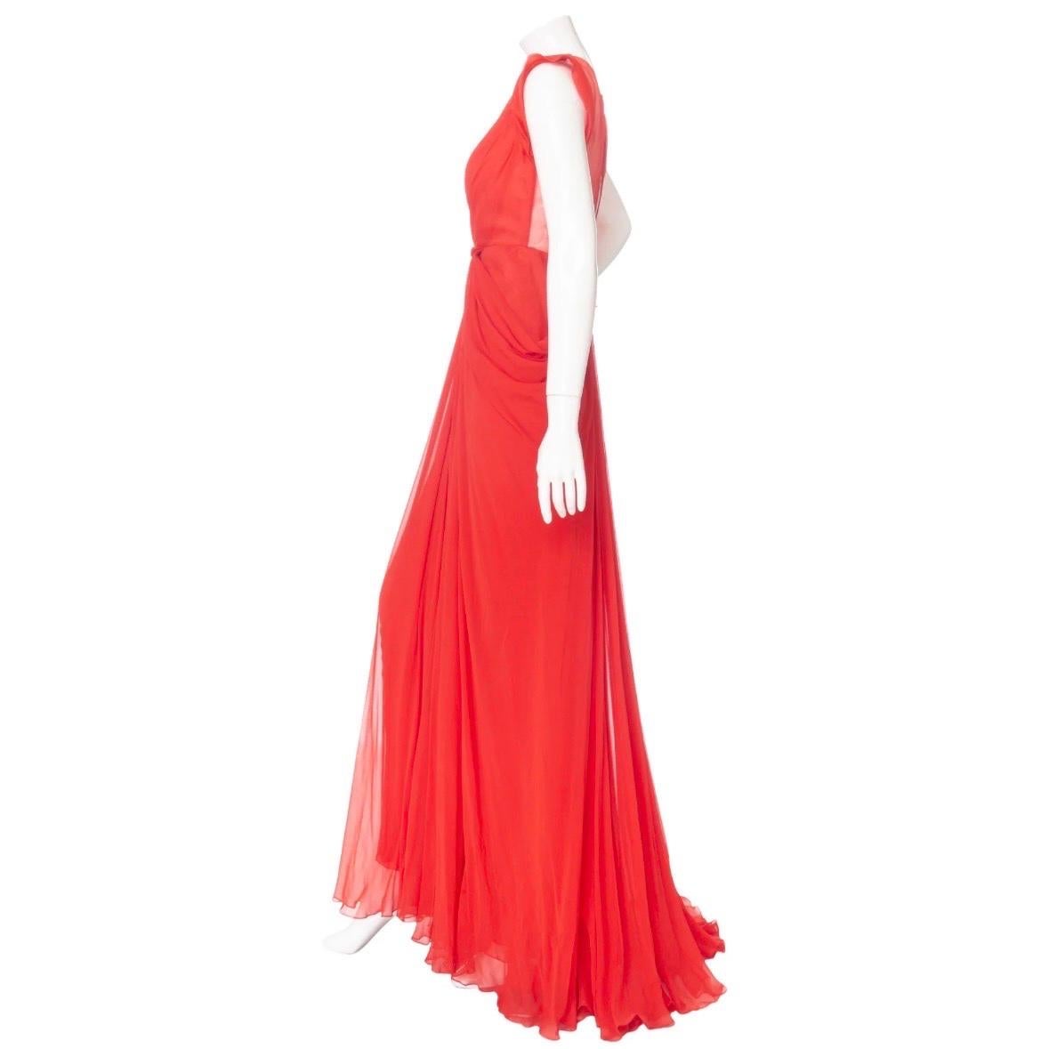 J. Mendel Red Silk Chiffon Pleated V-Neck Evening Dress  In Good Condition For Sale In Los Angeles, CA