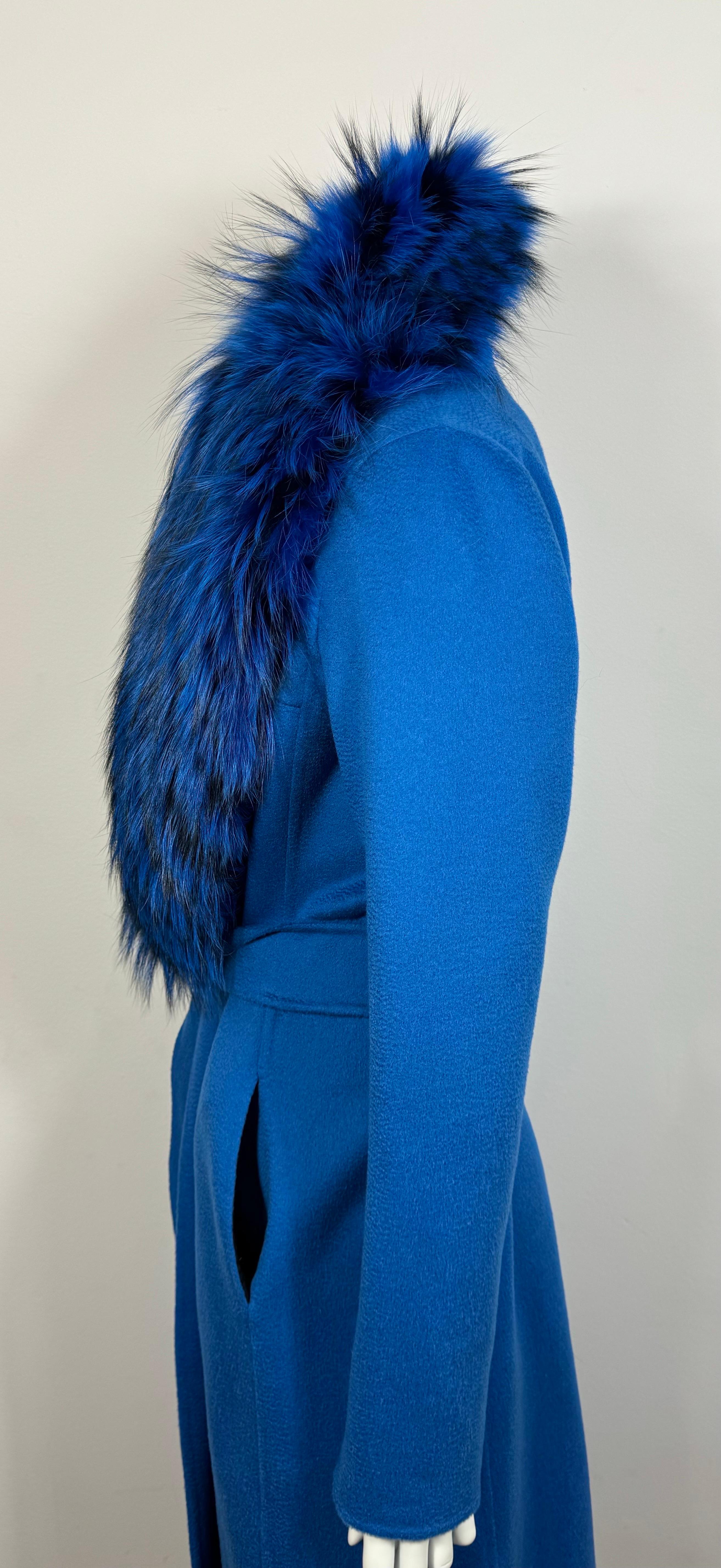 J Mendel Runway Fall 2016 Azure Cashmere Coat with Fox Fur Collar-Size Small-NWT For Sale 5