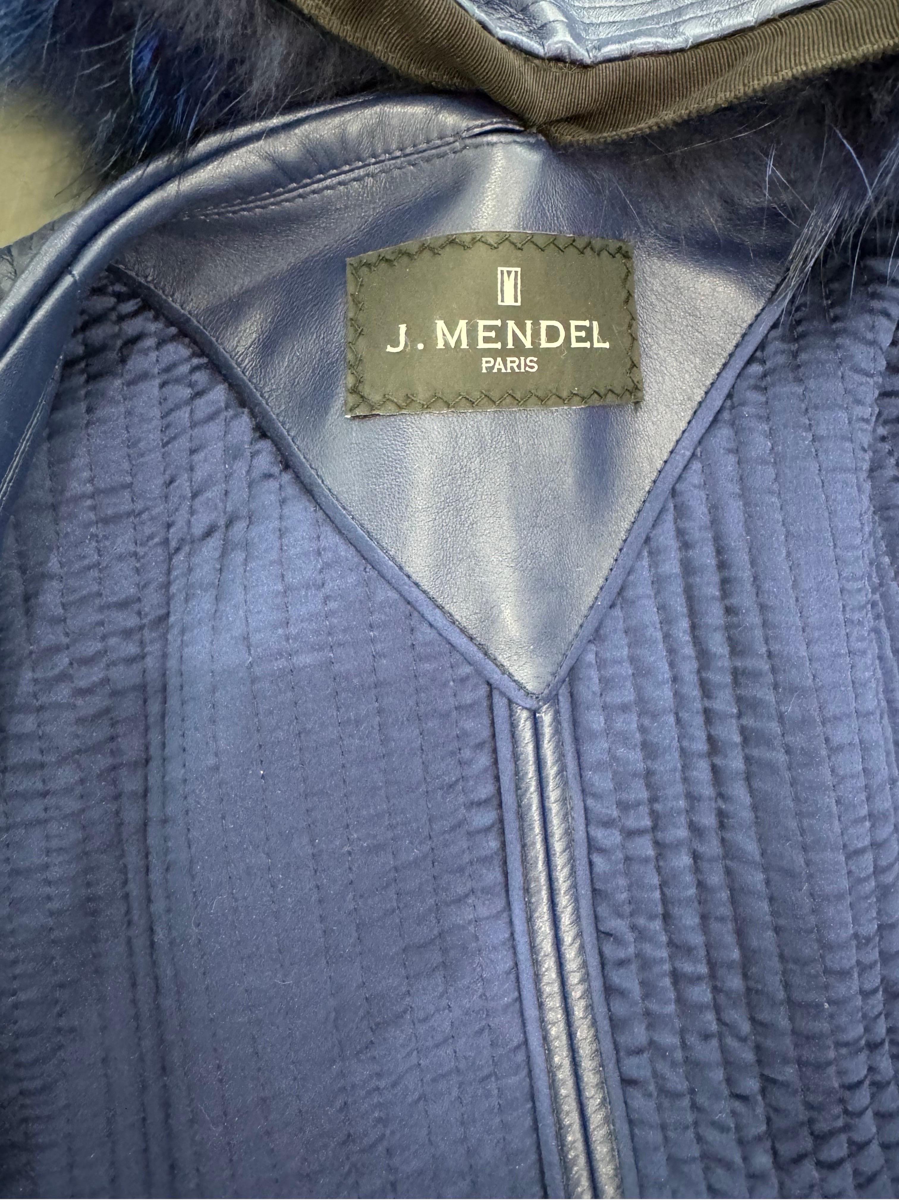 J Mendel Laufsteg Pre Fall 2014 Blaues gestepptes Ledermantelkleid mit Pelzkragen-Kleid-Größe 4 im Angebot 10