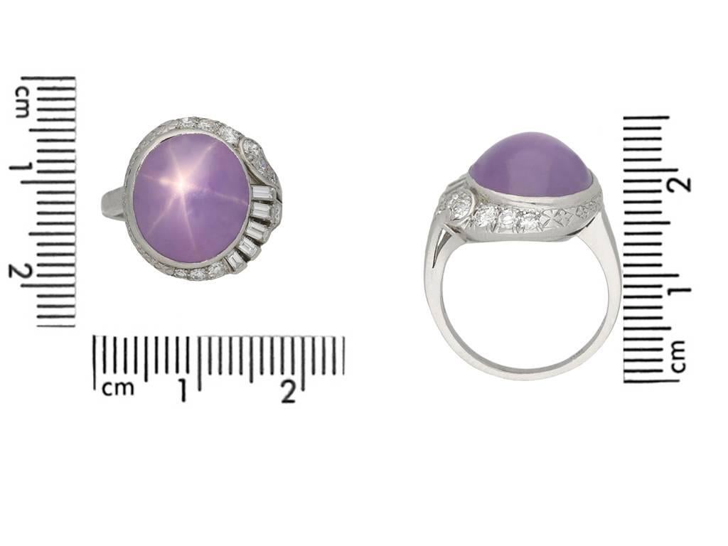 J. Milhening Inc. Anillo Estrella de Zafiro y Diamantes, Chicago, Estados Unidos, hacia 1935 Corte baguette en venta