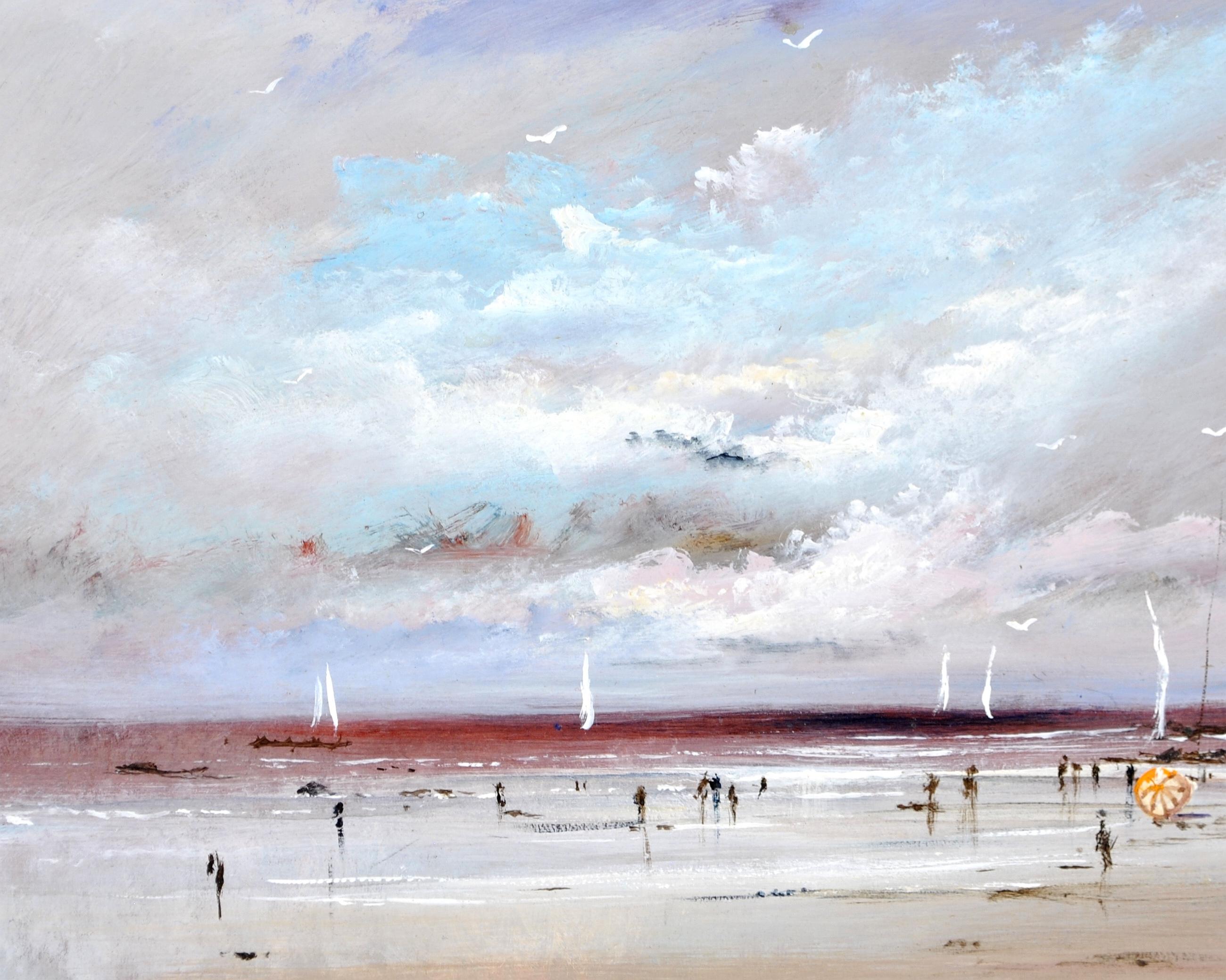 Magnifique huile impressionniste française sur carton des années 1950 représentant une scène côtière animée avec des personnages sur la plage et des voiliers sur la mer. 

L'œuvre est très bien peinte et atmosphérique avec un ciel merveilleusement