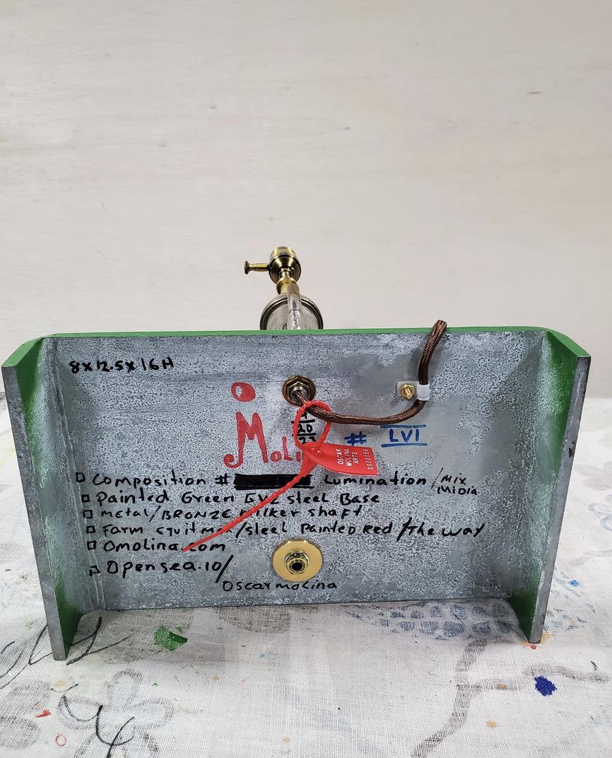 Equipment #56 - Moderne Mixed Media Art par J. Oscar Molina