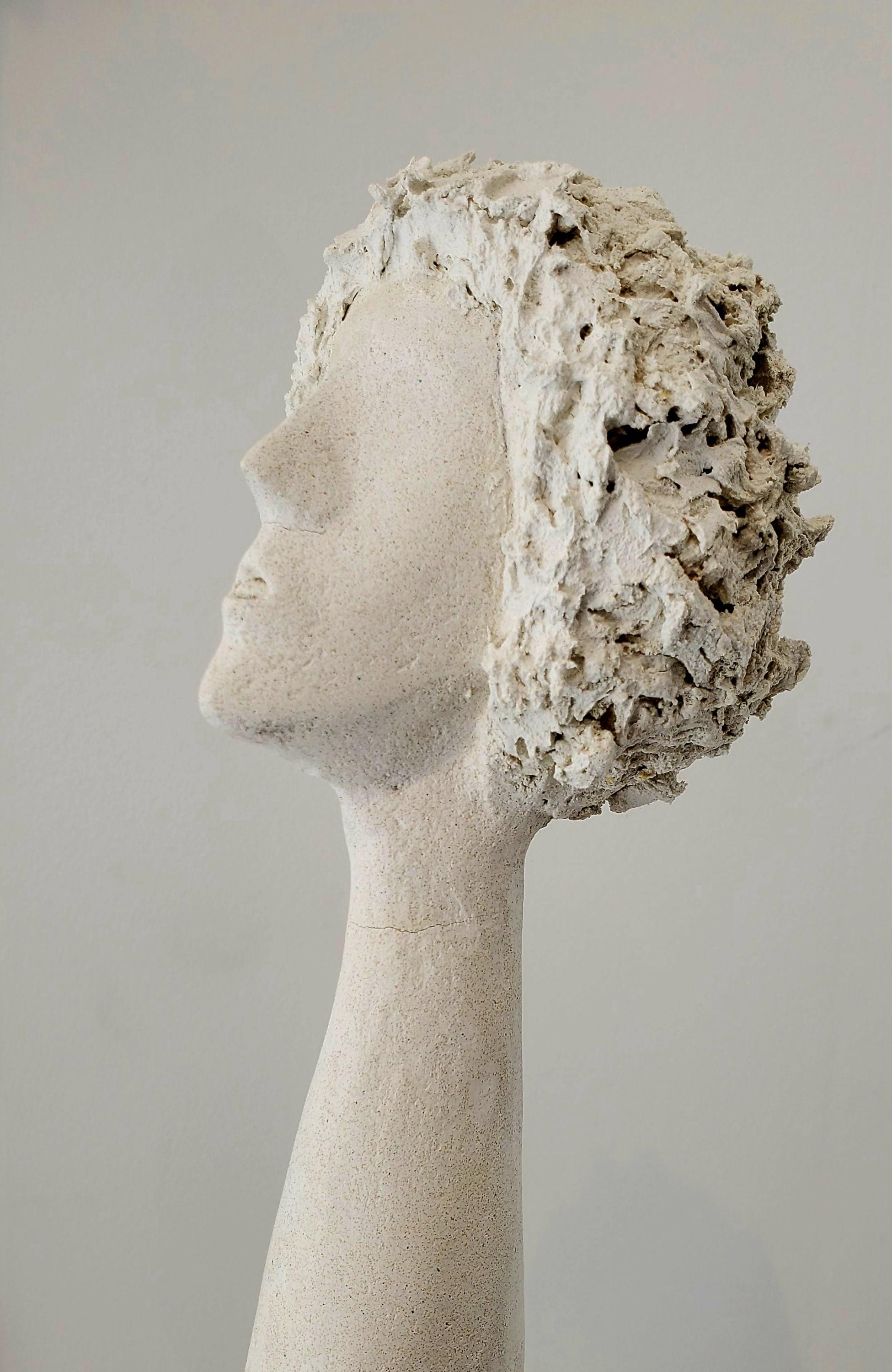 J. Oscar Molina Abstract Sculpture - Deva - La Divina