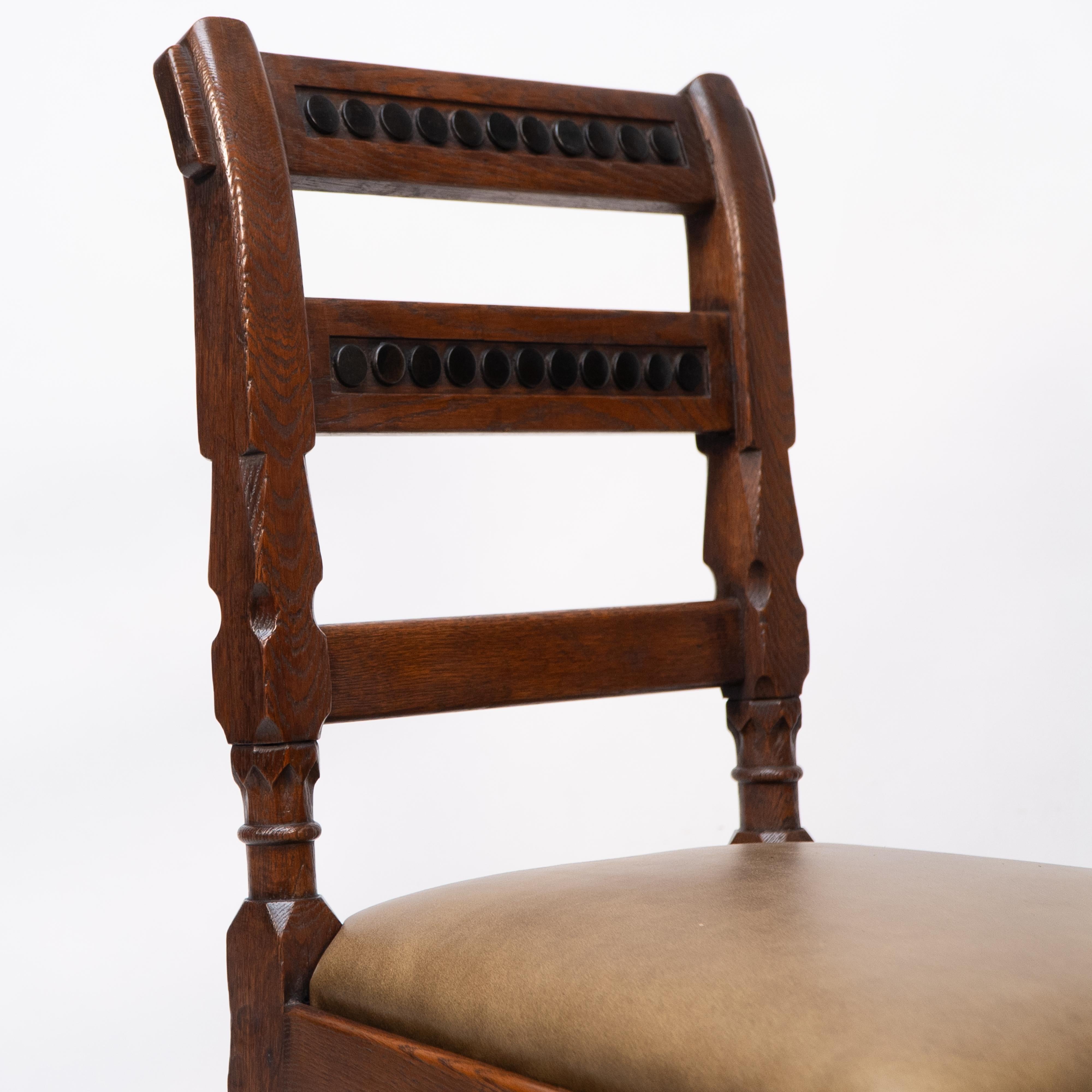 J P Seddon attri. An Aesthetic Movement oak side chair with ebonized circles For Sale 2