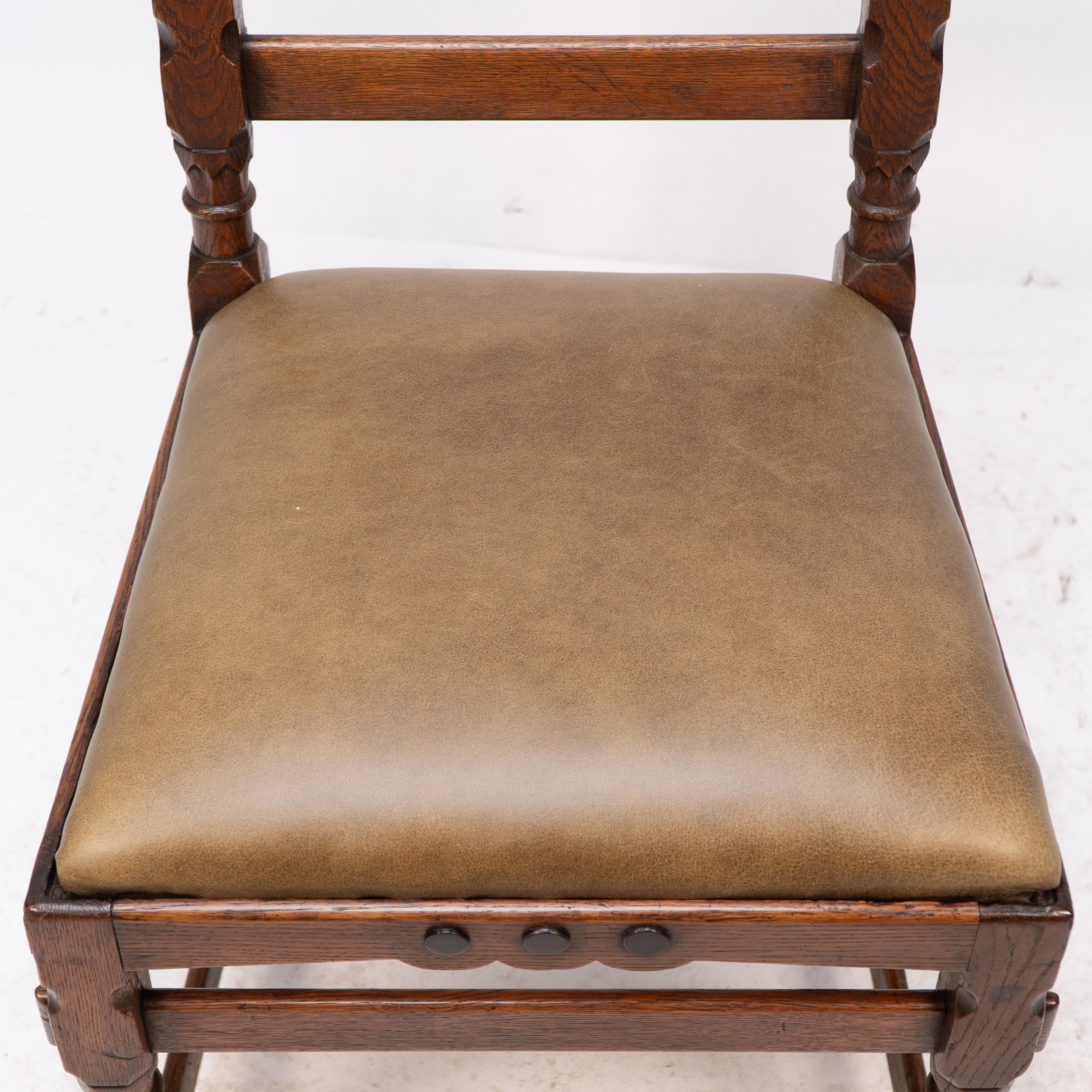 J P Seddon attri. An Aesthetic Movement oak side chair with ebonized circles For Sale 3