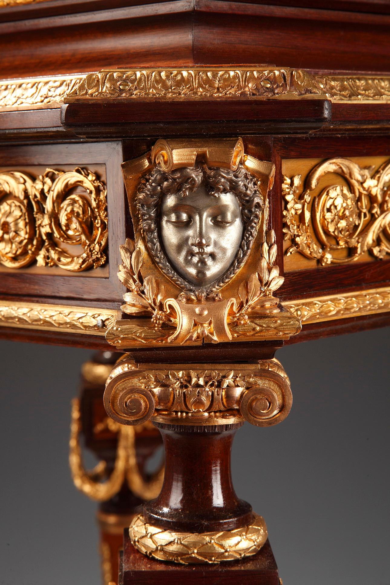 J-P. Tahan Attributed, Louis XVI Style Veneered Wood Jewel Table In Good Condition In PARIS, FR