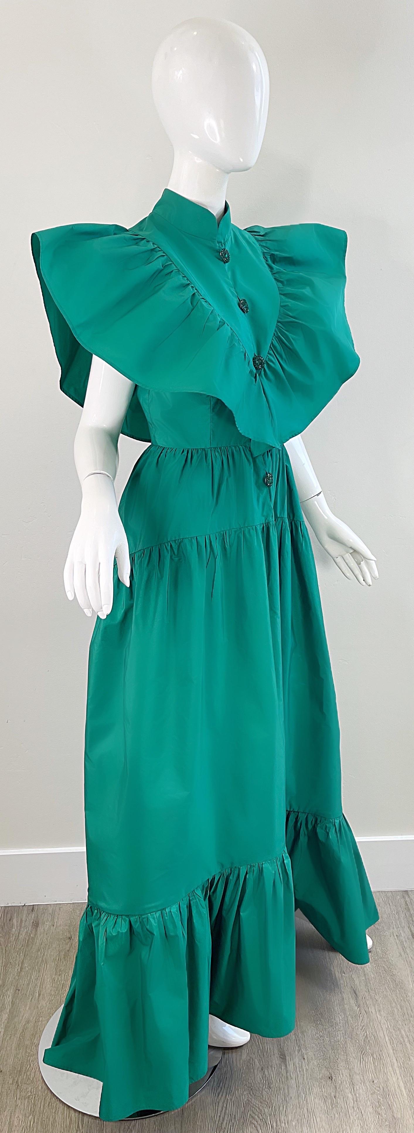 J. Perez Valette 2022 Kelly Green Avant Garde Silk Taffeta Rhinestone Gown Dress For Sale 6