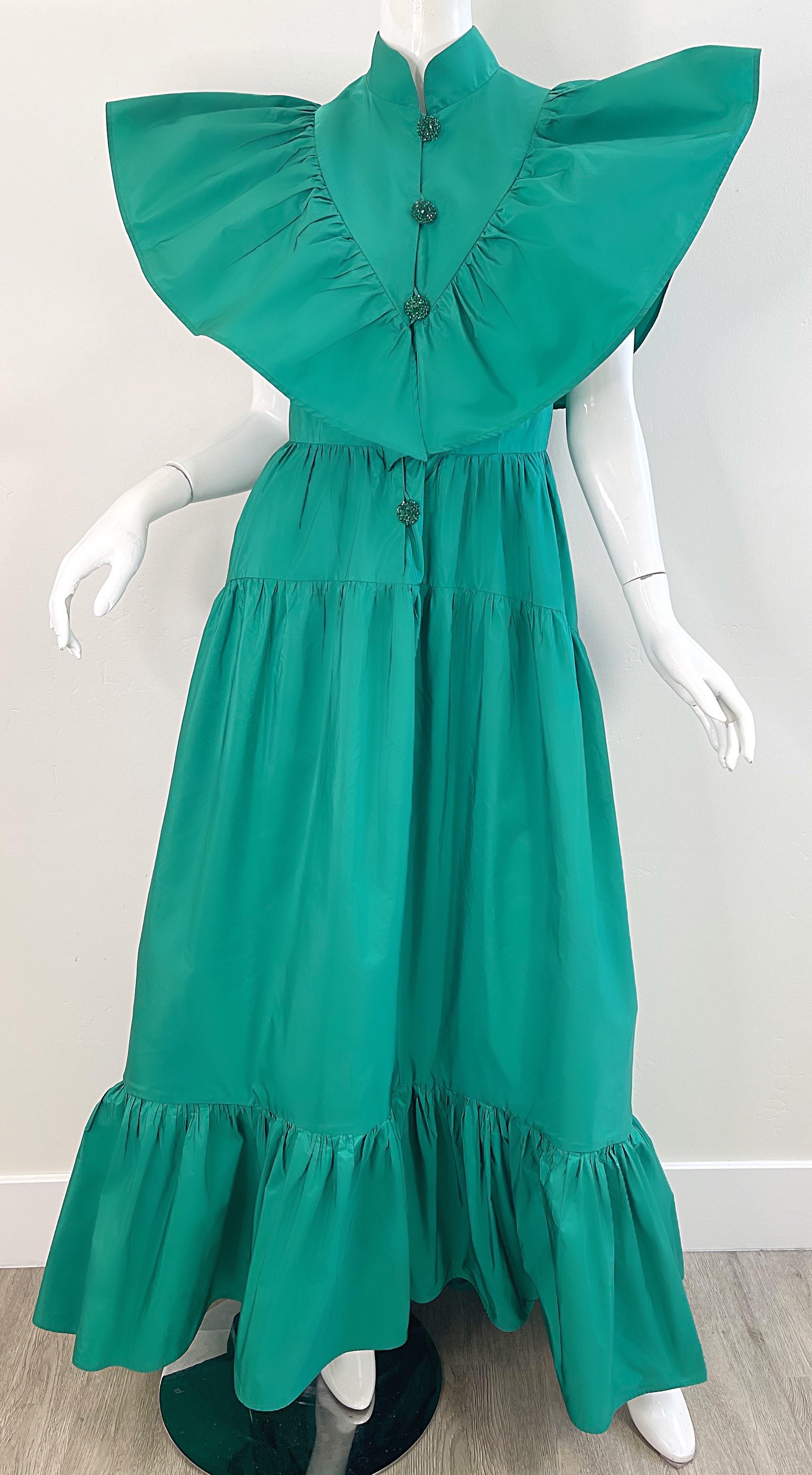 J. Perez Valette 2022 Kelly Green Avant Garde Silk Taffeta Rhinestone Gown Dress For Sale 9