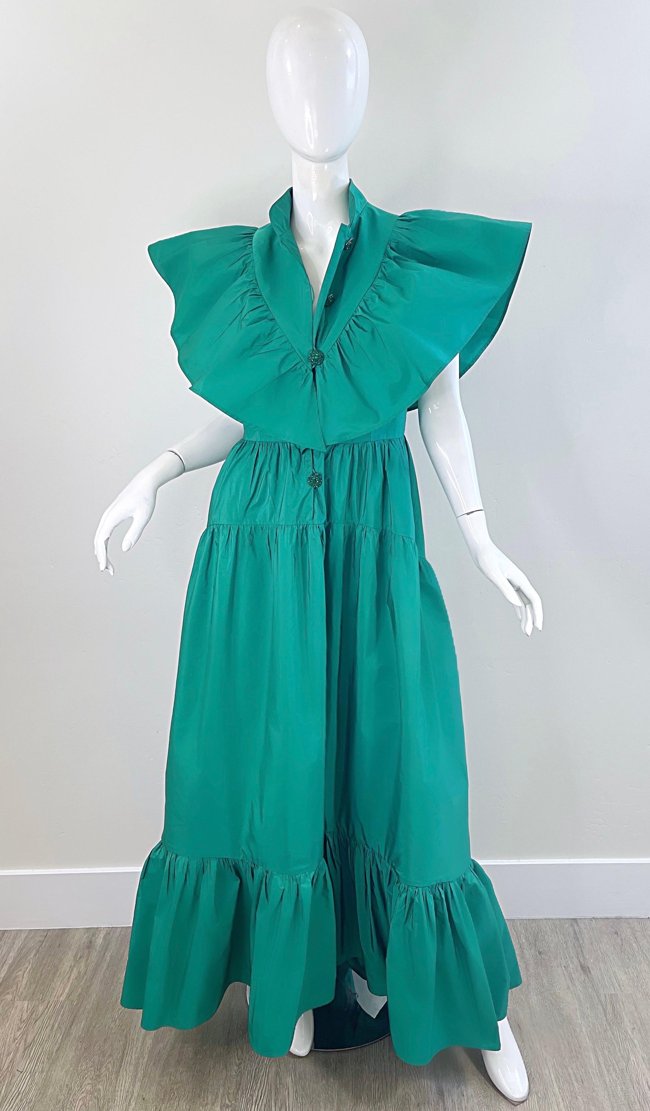 J. Perez Valette 2022 Kelly Green Avant Garde Silk Taffeta Rhinestone Gown Dress For Sale 2