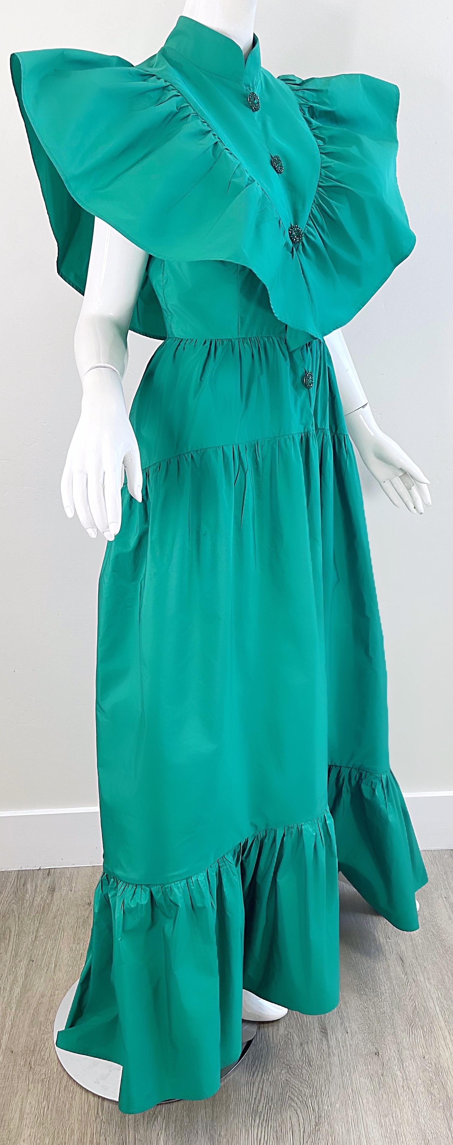 J. Perez Valette 2022 Kelly Green Avant Garde Silk Taffeta Rhinestone Gown Dress For Sale 3