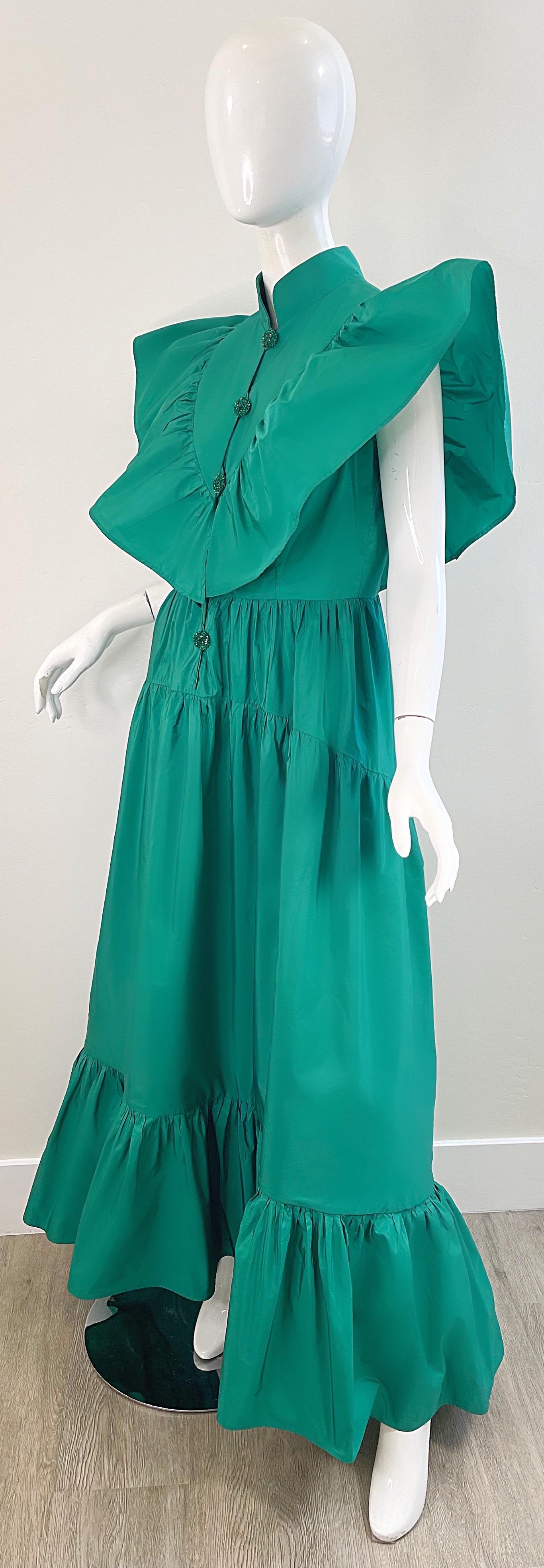 J. Perez Valette 2022 Kelly Green Avant Garde Silk Taffeta Rhinestone Gown Dress For Sale 5