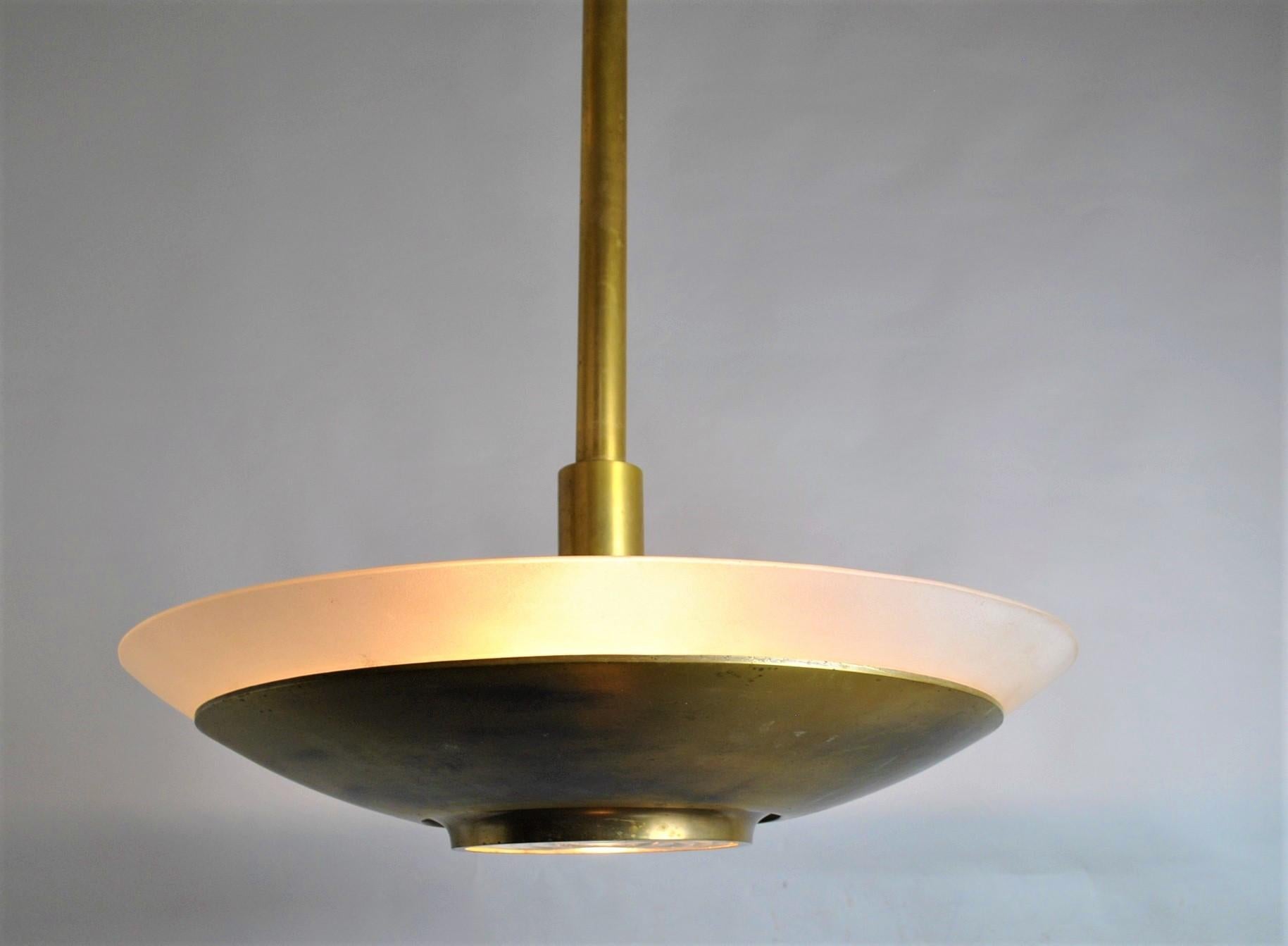 J Perzel, Large Chandelier In Brass And Glass, Art Deco, 1st Half Of The 20th Ce For Sale 6