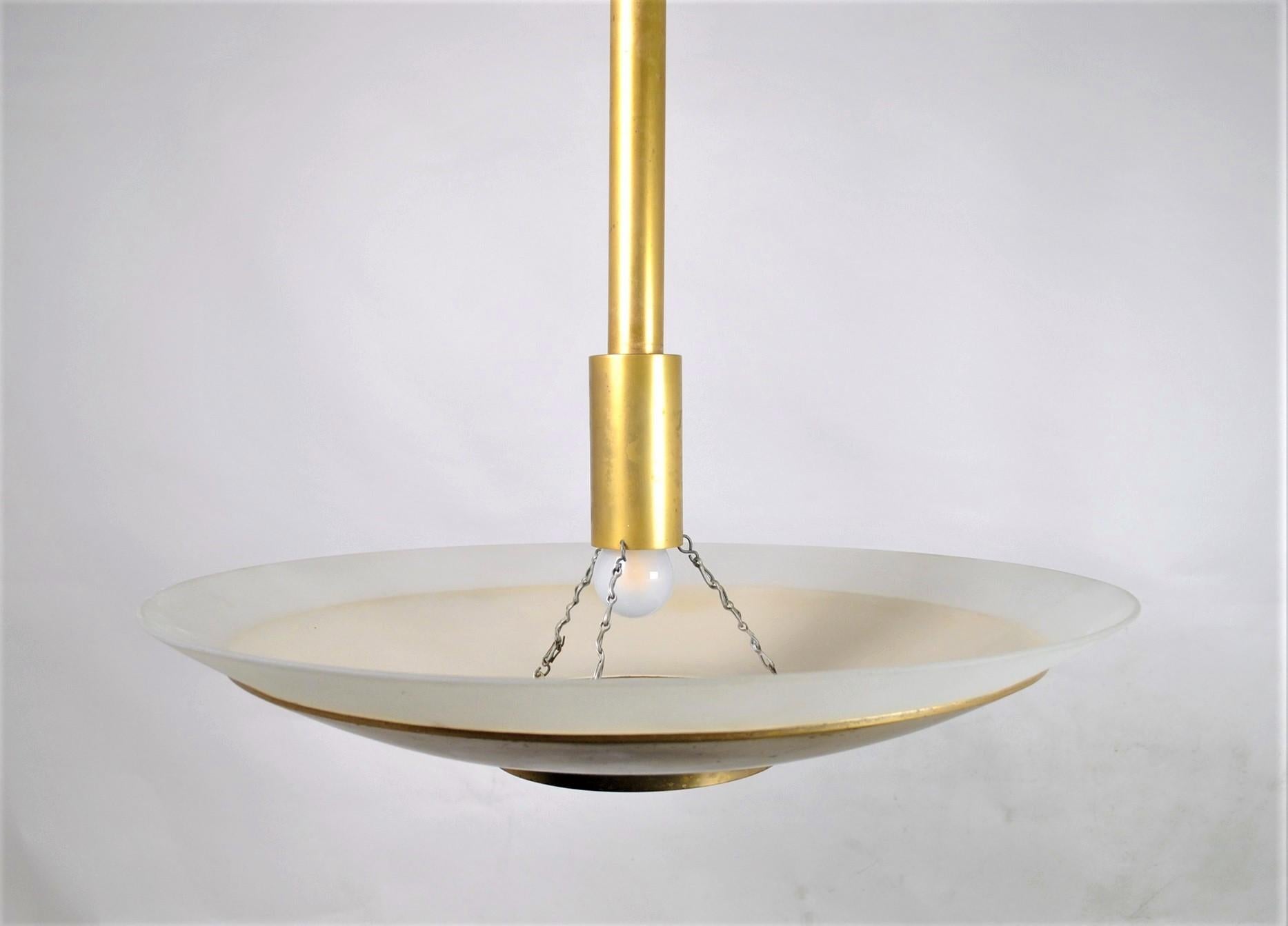 J Perzel, Large Chandelier In Brass And Glass, Art Deco, 1st Half Of The 20th Ce For Sale 1