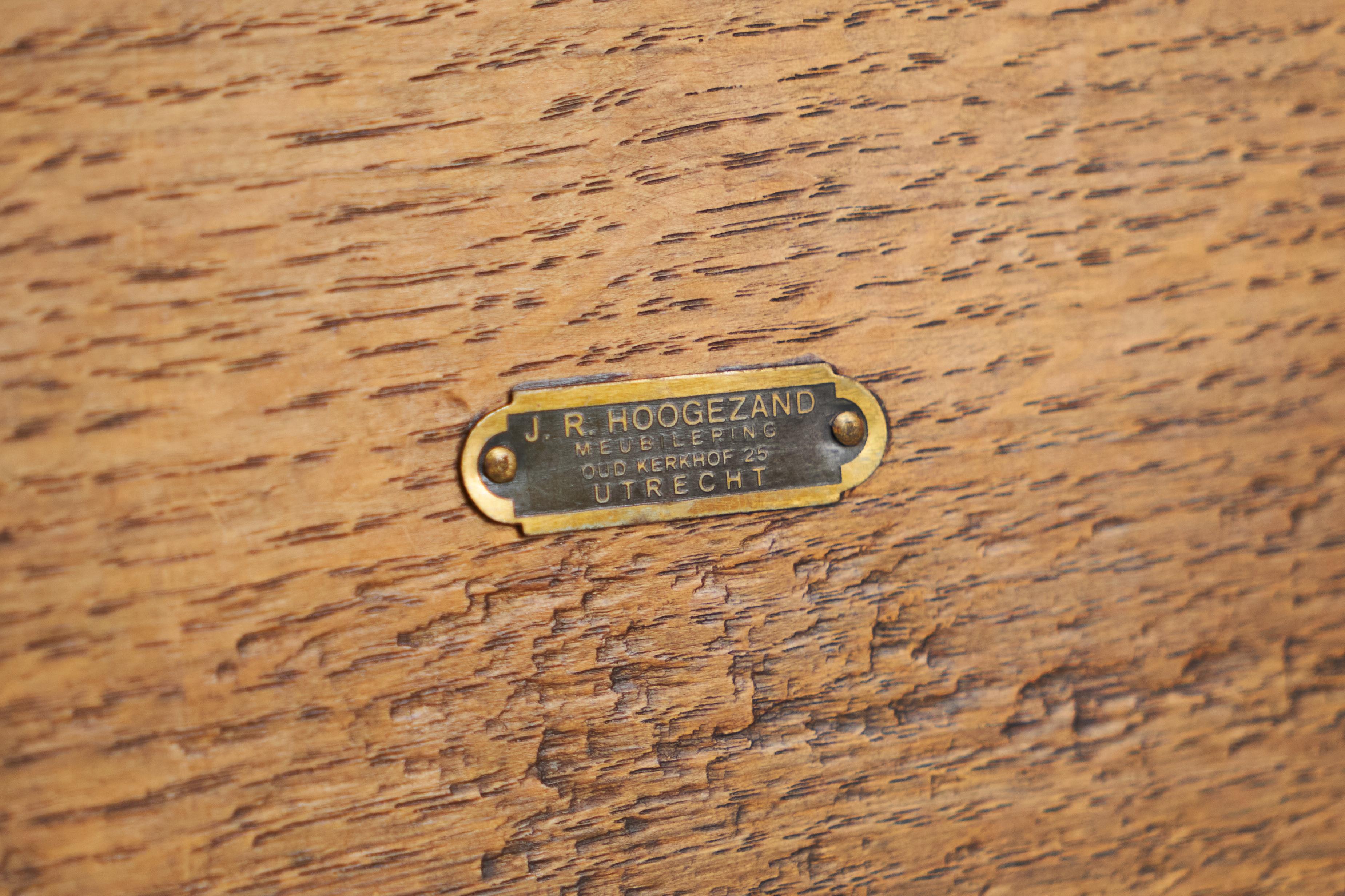 J. R. Hoogezand Sillón tradicional vernáculo de roble Países Bajos Años 30 en venta 3