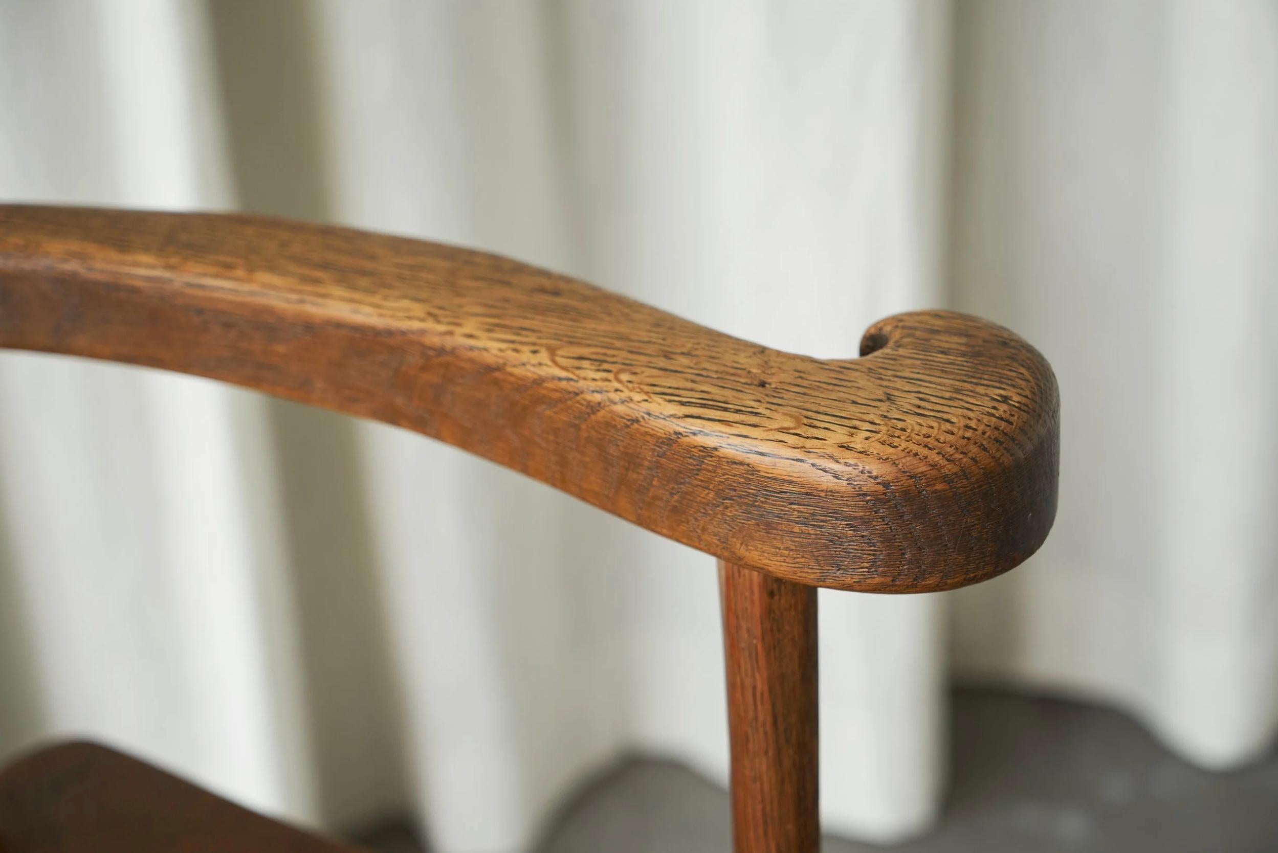 J. R. Hoogezand Traditioneller, volkstümlicher Sessel aus Eiche, Niederlande 1930er Jahre (Eichenholz) im Angebot