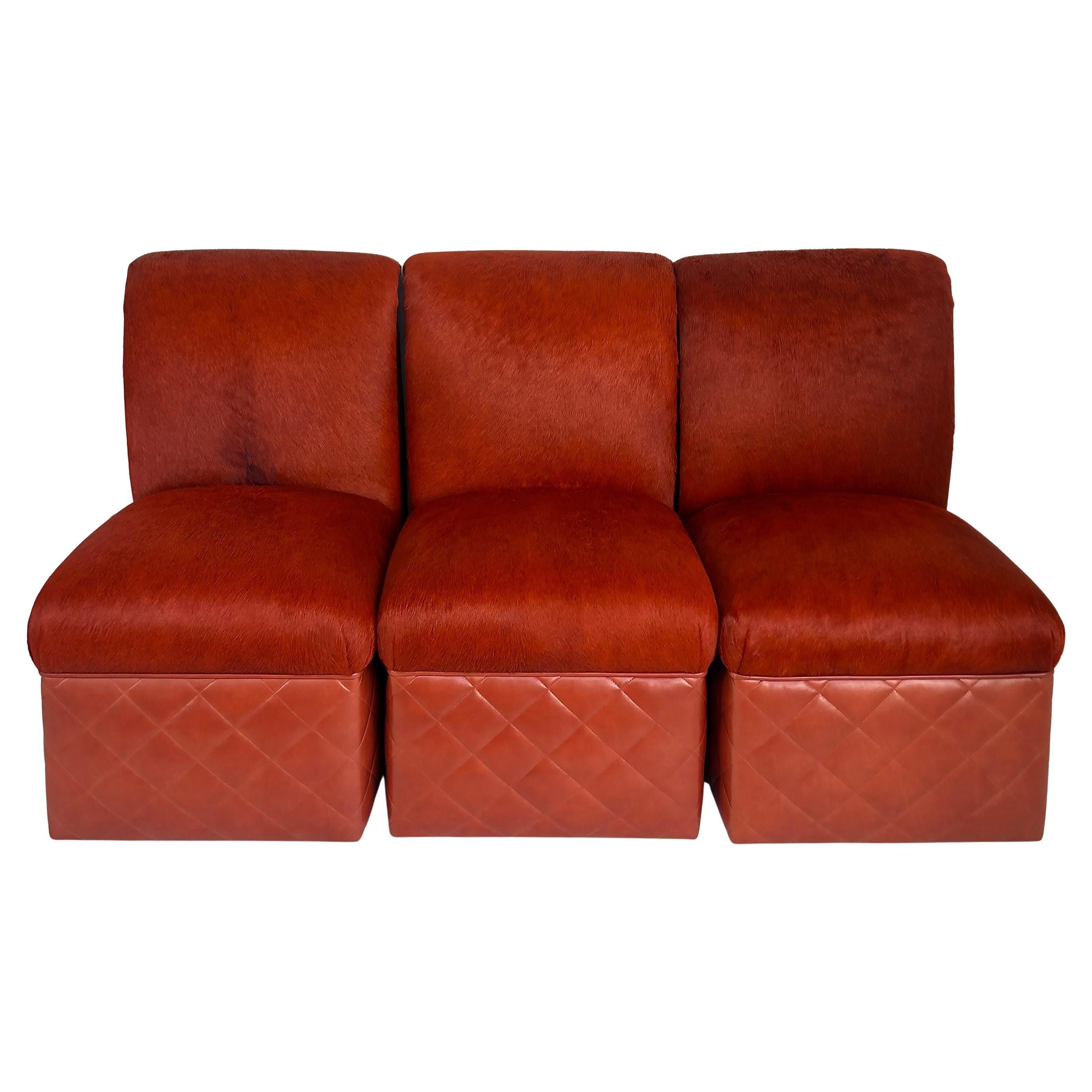 J. Robert The Scott chaises pantoufles en cuir Cambon par article

Trois fauteuils J. Robert Scott 