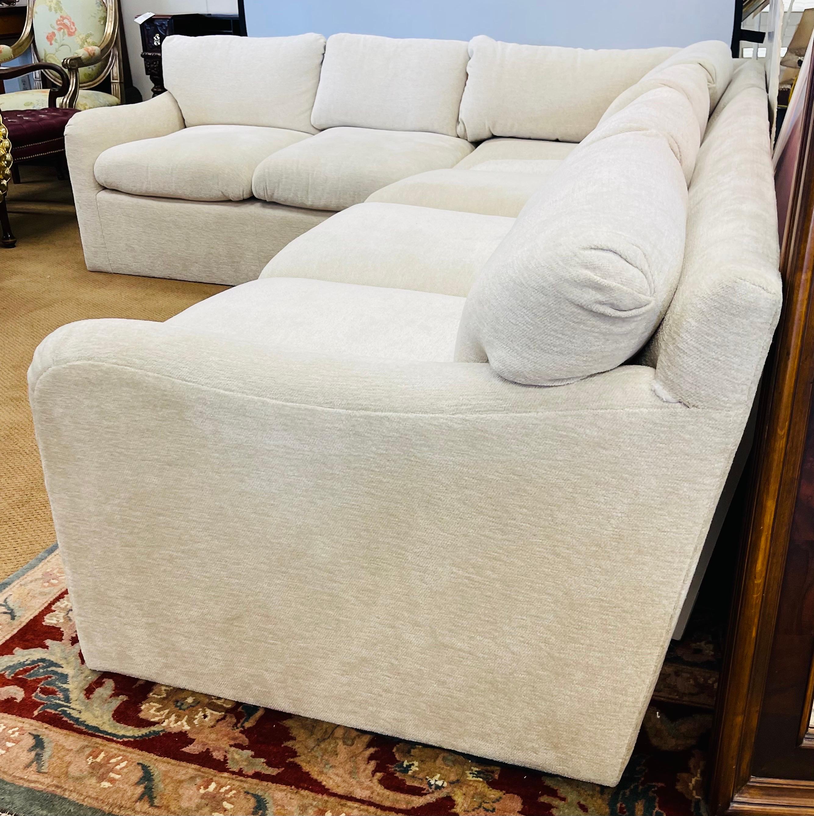 J. Robert Scott Designer Sectional Sofa 3-Piece in L-Shape with Chenille Fabric In Good Condition In West Hartford, CT