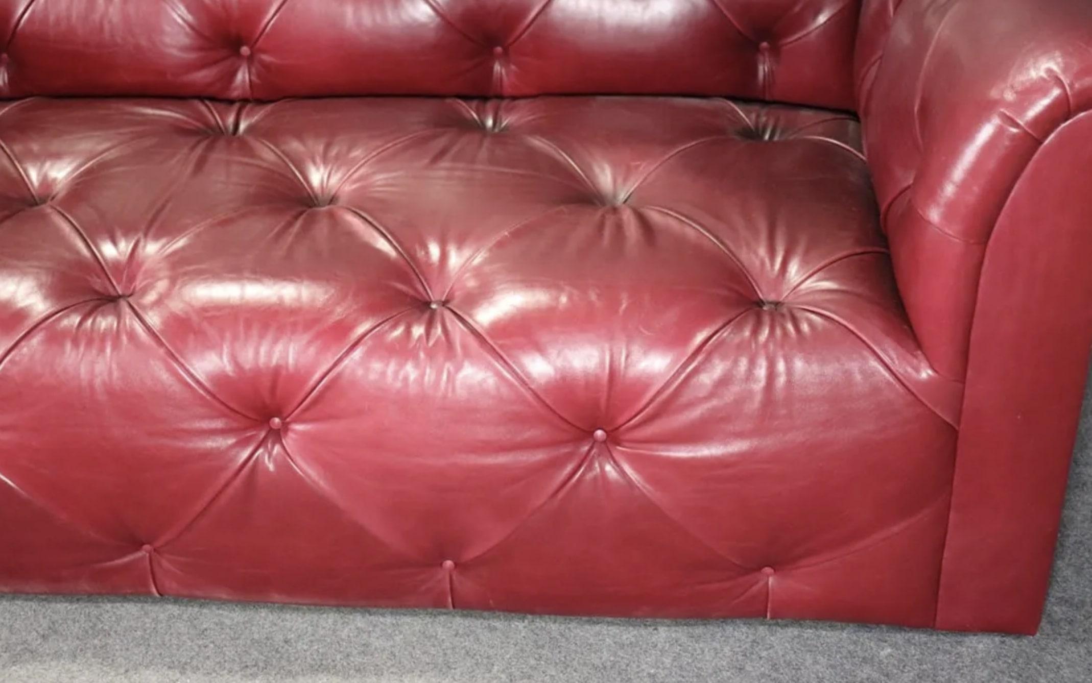 J. Robert Scott 'Eve' Chesterfield Sofa In Good Condition For Sale In Brooklyn, NY