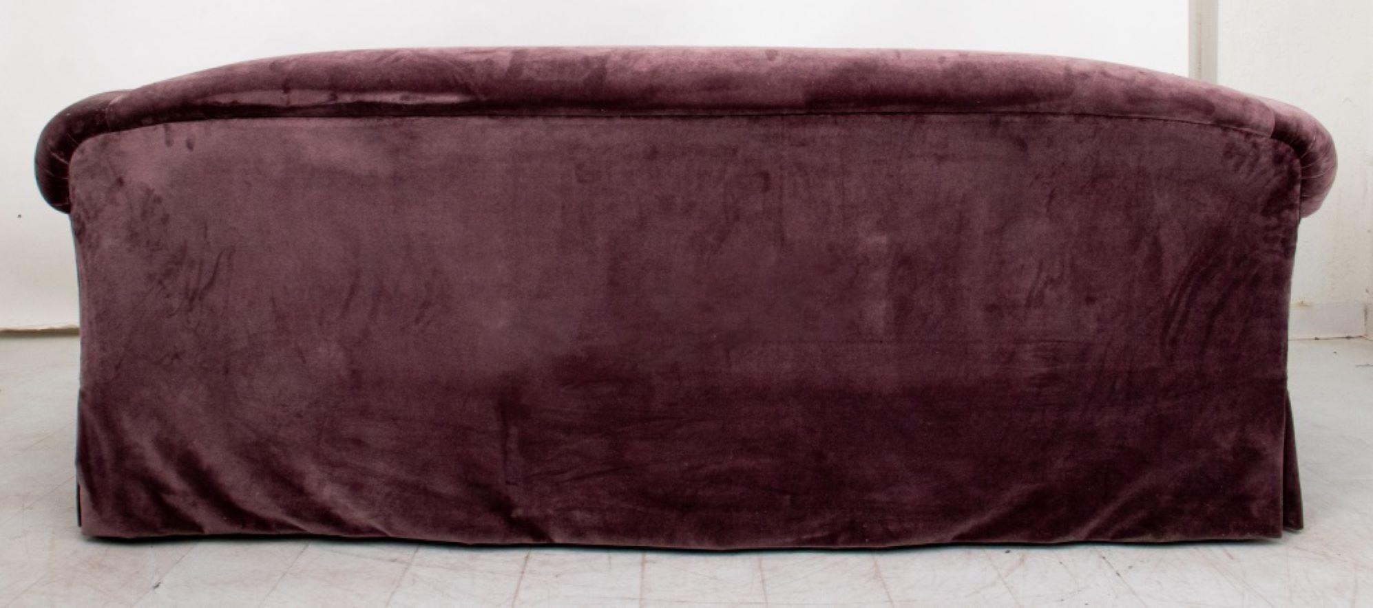 20ième siècle Canapé Josephine moderne en velours mauve J. Robert Scott