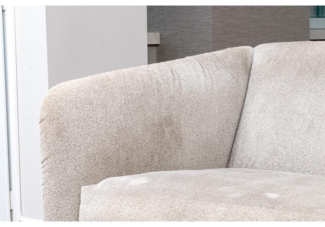 J. Robert Scott Gepolstertes Adrianna Sofa (Sonstiges) im Angebot