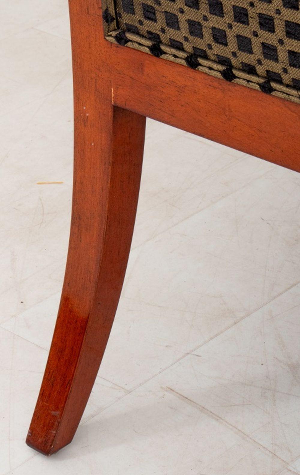 J. Robert Scott Banco tapizado de caoba en venta 2