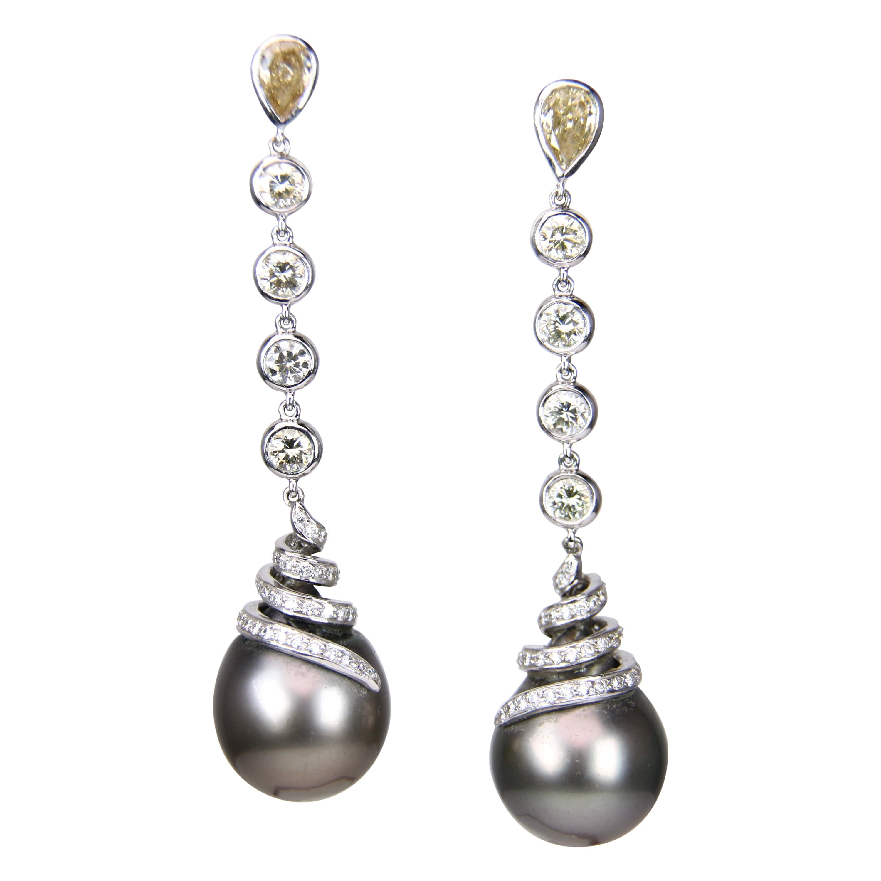 0.4IN x 0.3IN Sterling Silver 10-10.5mm Freshwater Cultured Button Pearl Yellow Earrings.