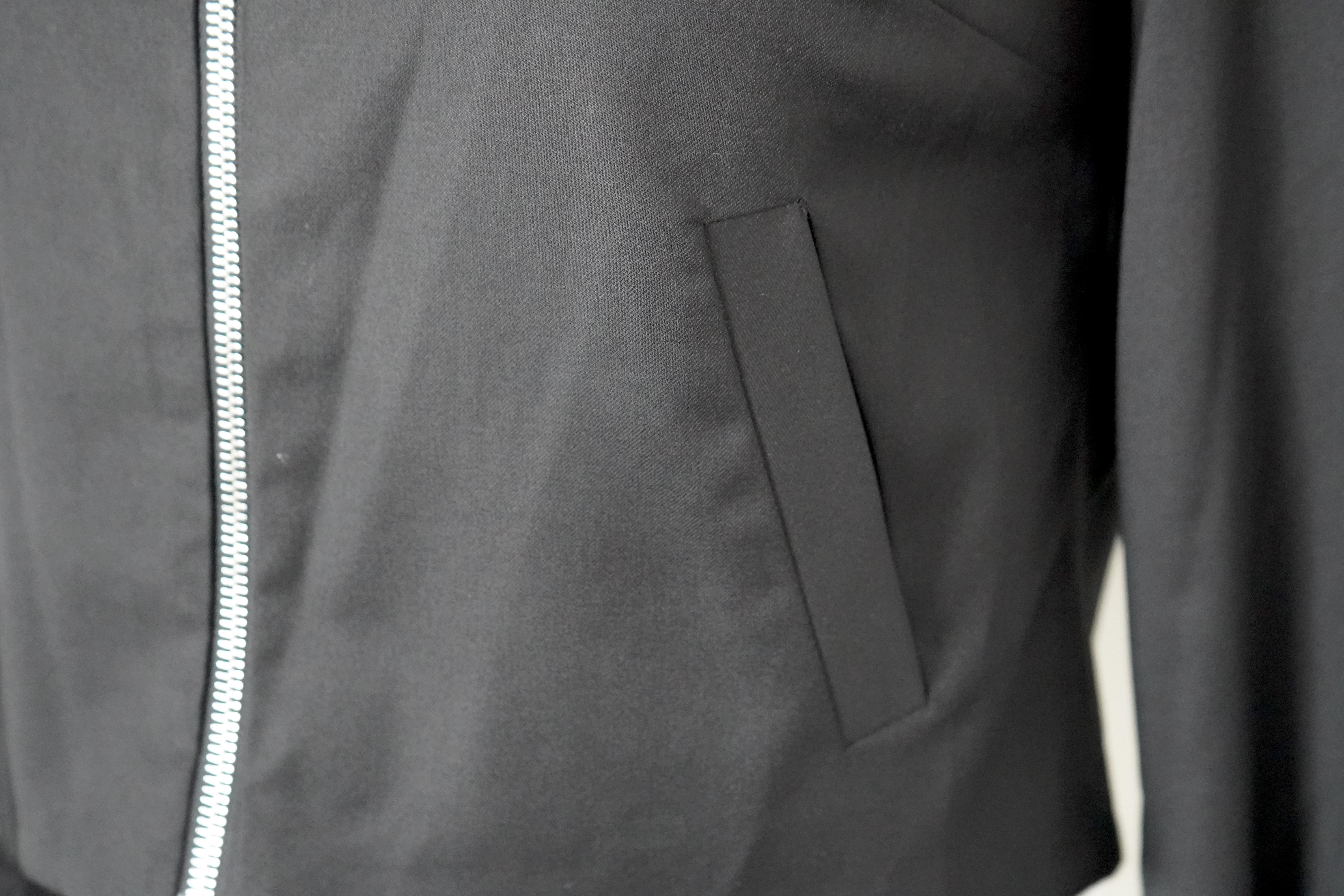 J. W. Anderson, veste boléro courte zippée en laine noire  en vente 1