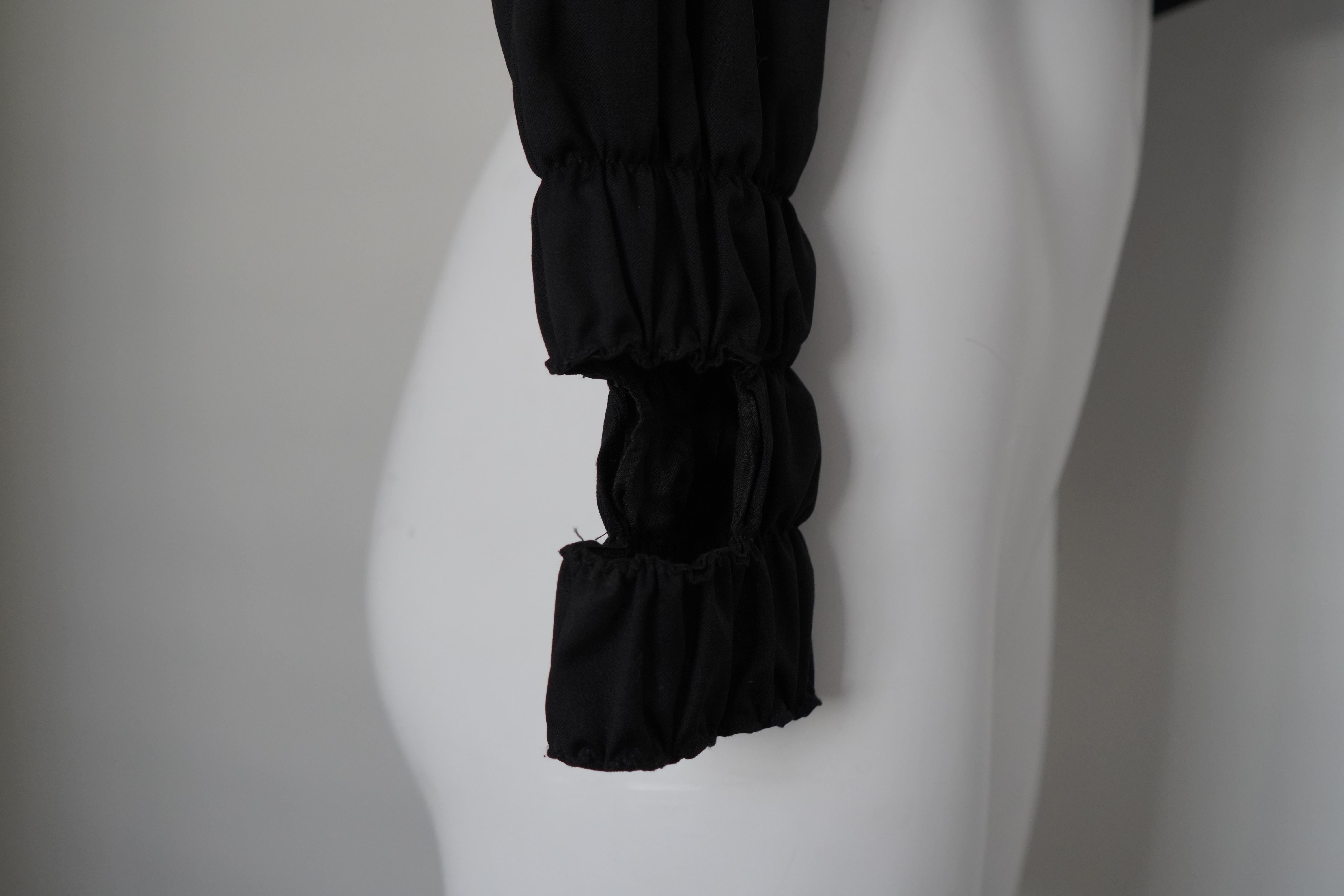 J. W. Anderson Black Wool Cropped Zip Bolero Jacket For Sale 4