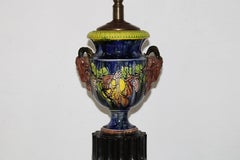 J. W. Trushell & Co. Majolika-Lampe