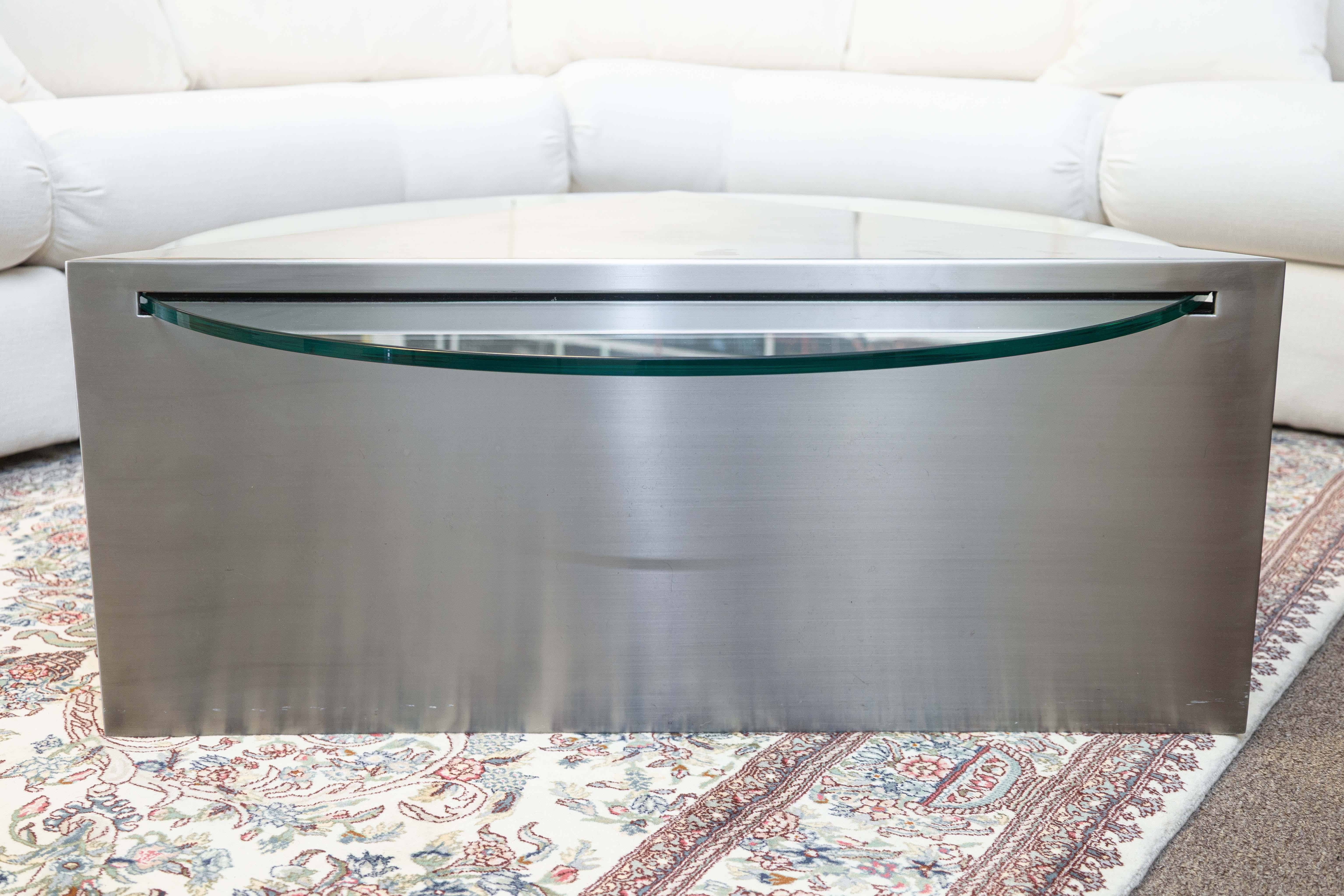 J Wade Beam für Brueton Freitragender Couchtisch aus Glas und Stahl Postmodern (20. Jahrhundert) im Angebot