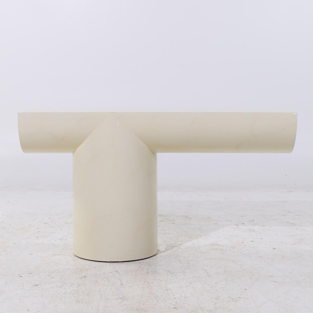 J. Wade Beam pour Brueton Table console 