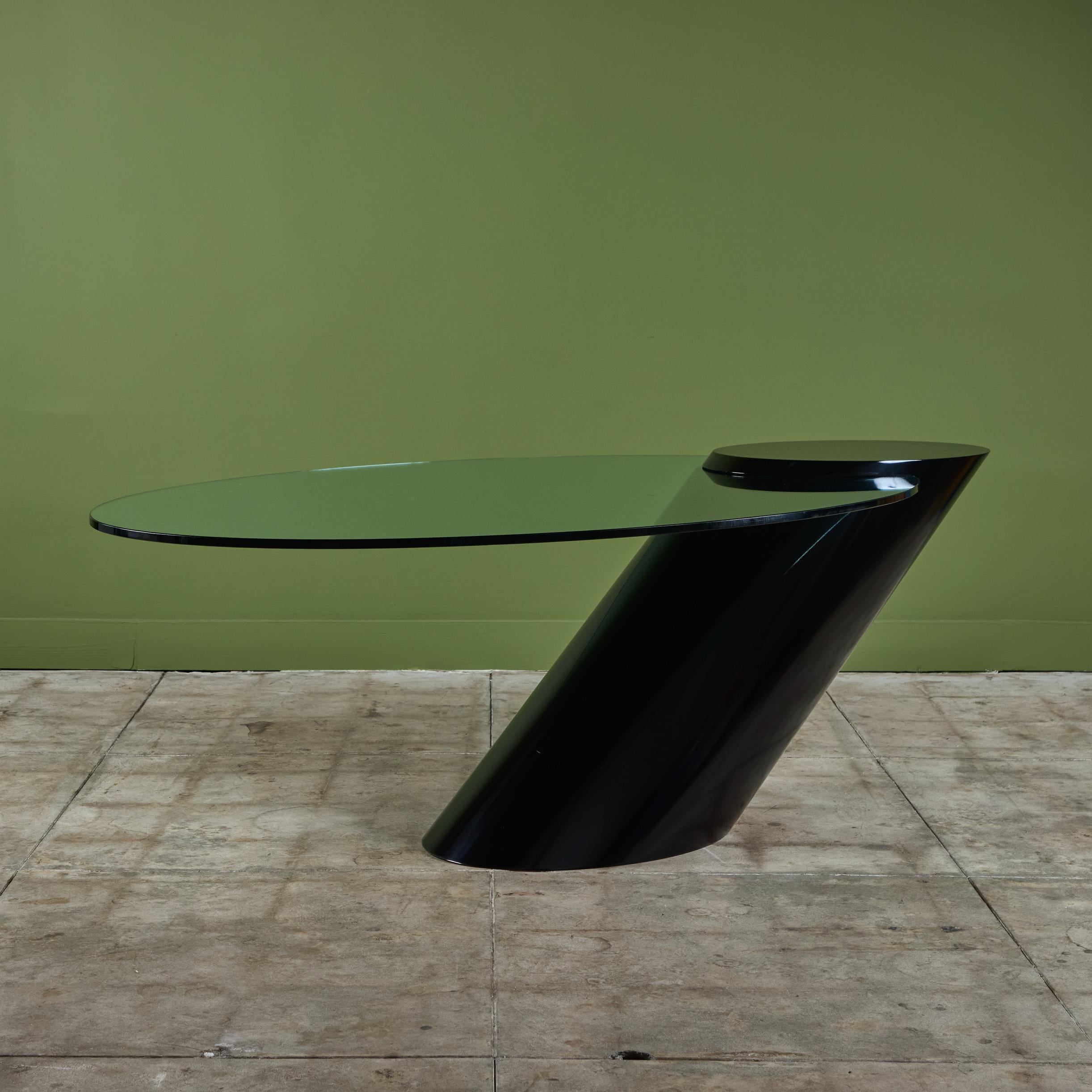 J Wade Beam Zephyr Dining Table for Brueton In Good Condition In Los Angeles, CA