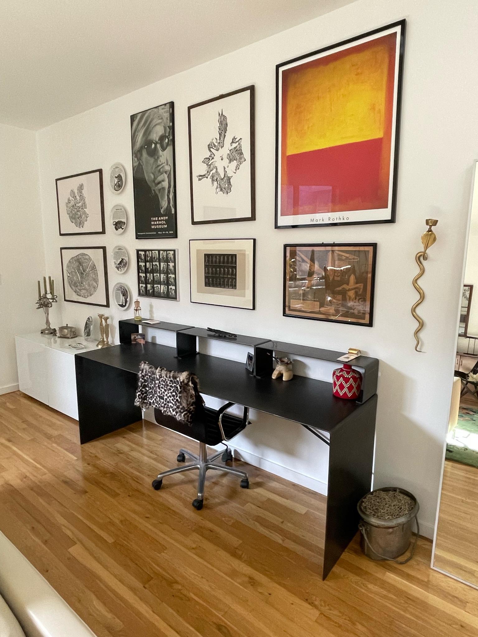 XXIe siècle et contemporain Bureau en acier noirci J1 d'Edelman New York en vente