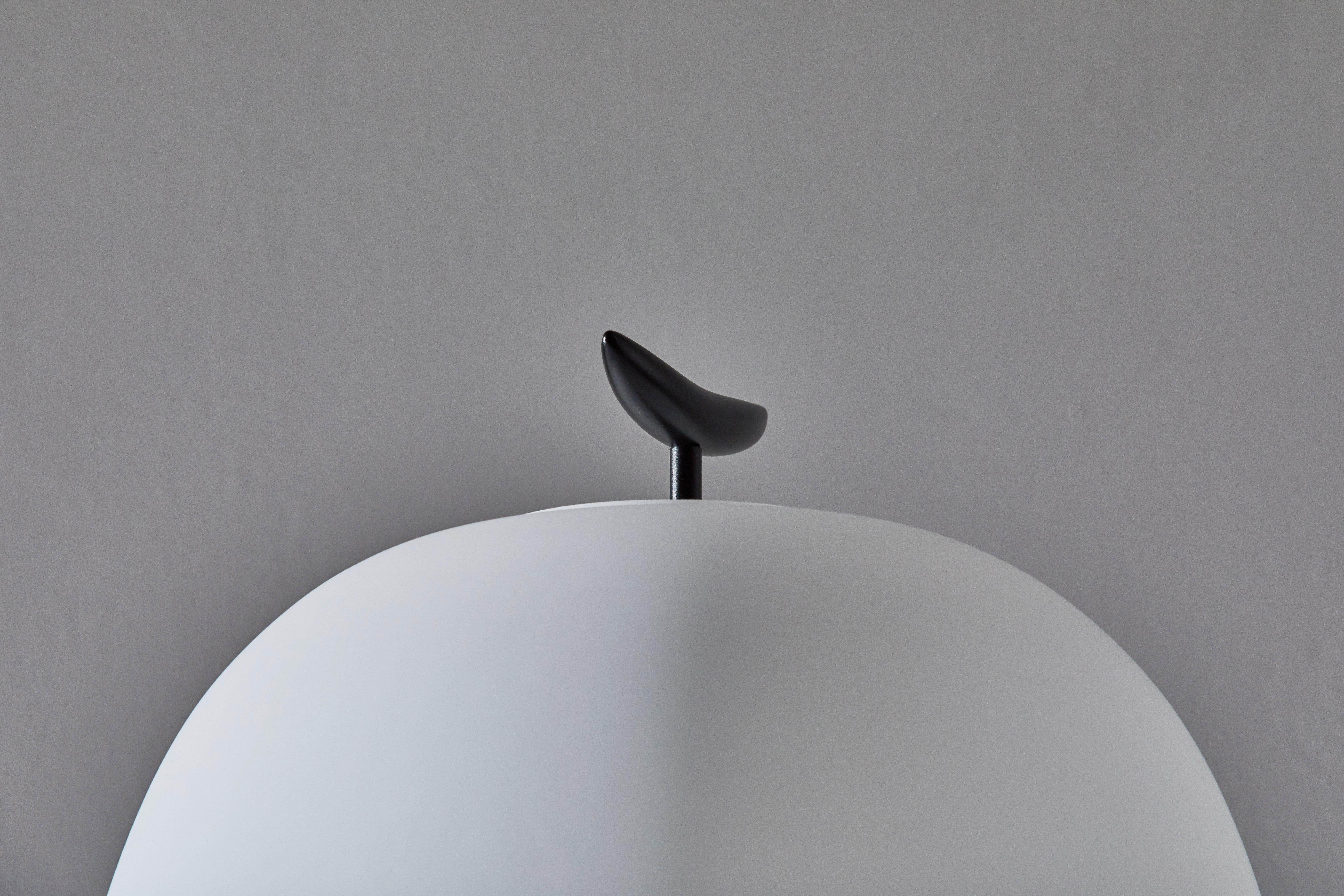 Mid-Century Modern Lampe de bureau J13 de Joseph-André Motte pour Disderot en vente