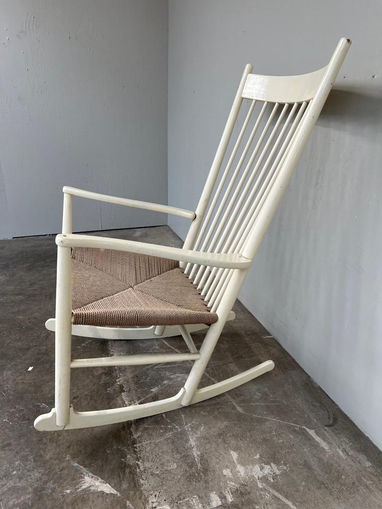 Danese Sedia a dondolo J16 di Hans J. Wegner per Fredericia in vendita