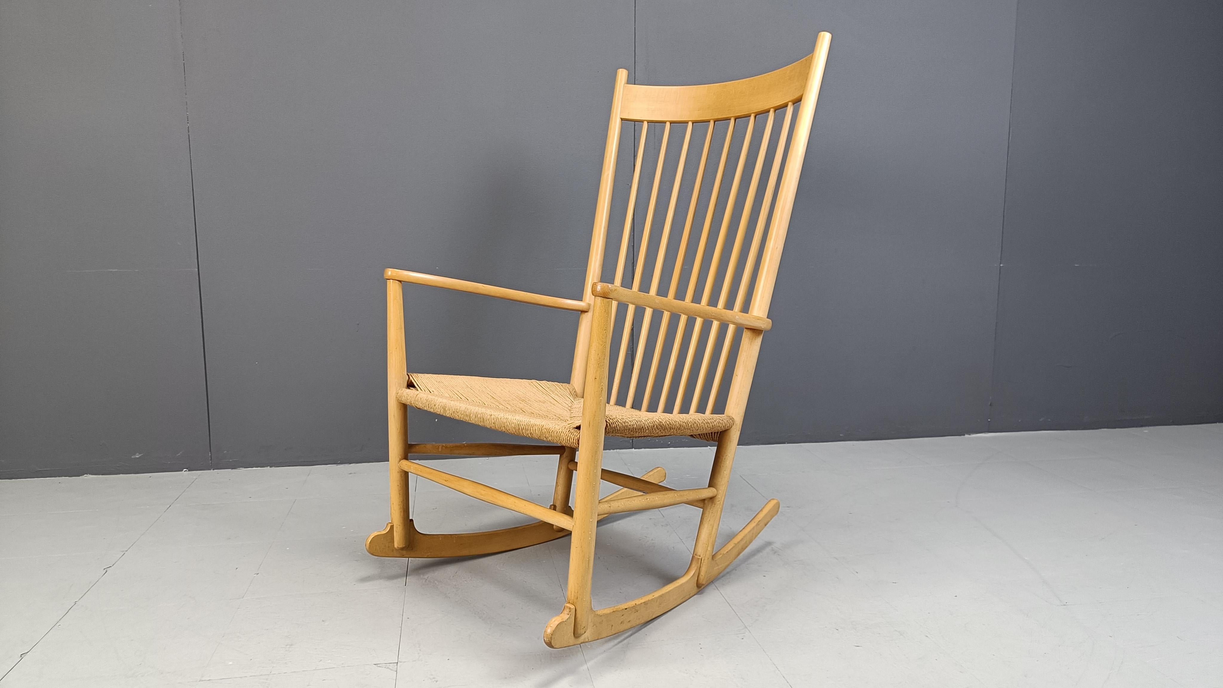 Danese Sedia a dondolo J16 di Hans Wegner per FDB Mobler, anni '60 in vendita