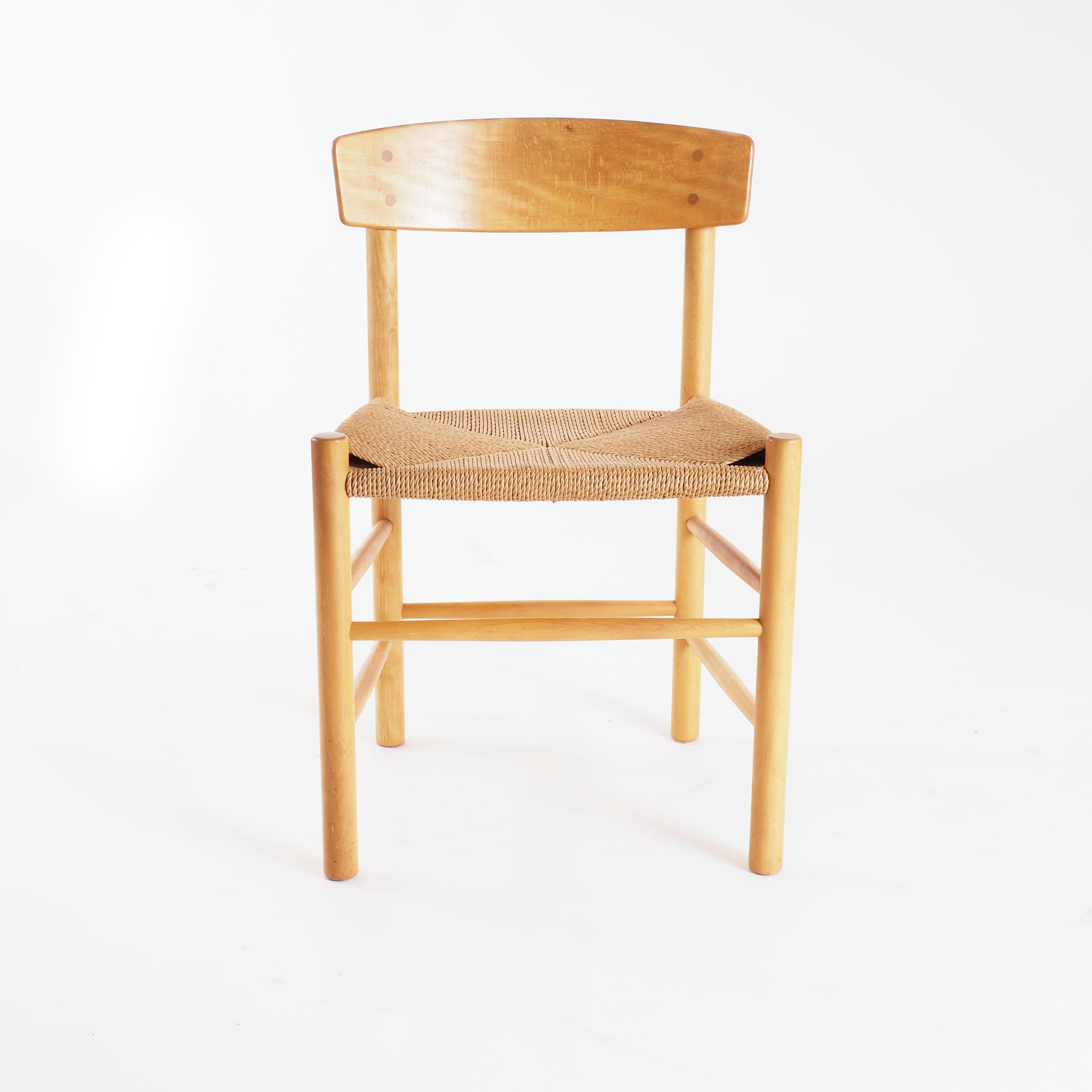 J39 chairs in beech and papercord by Børge Mogensen 2