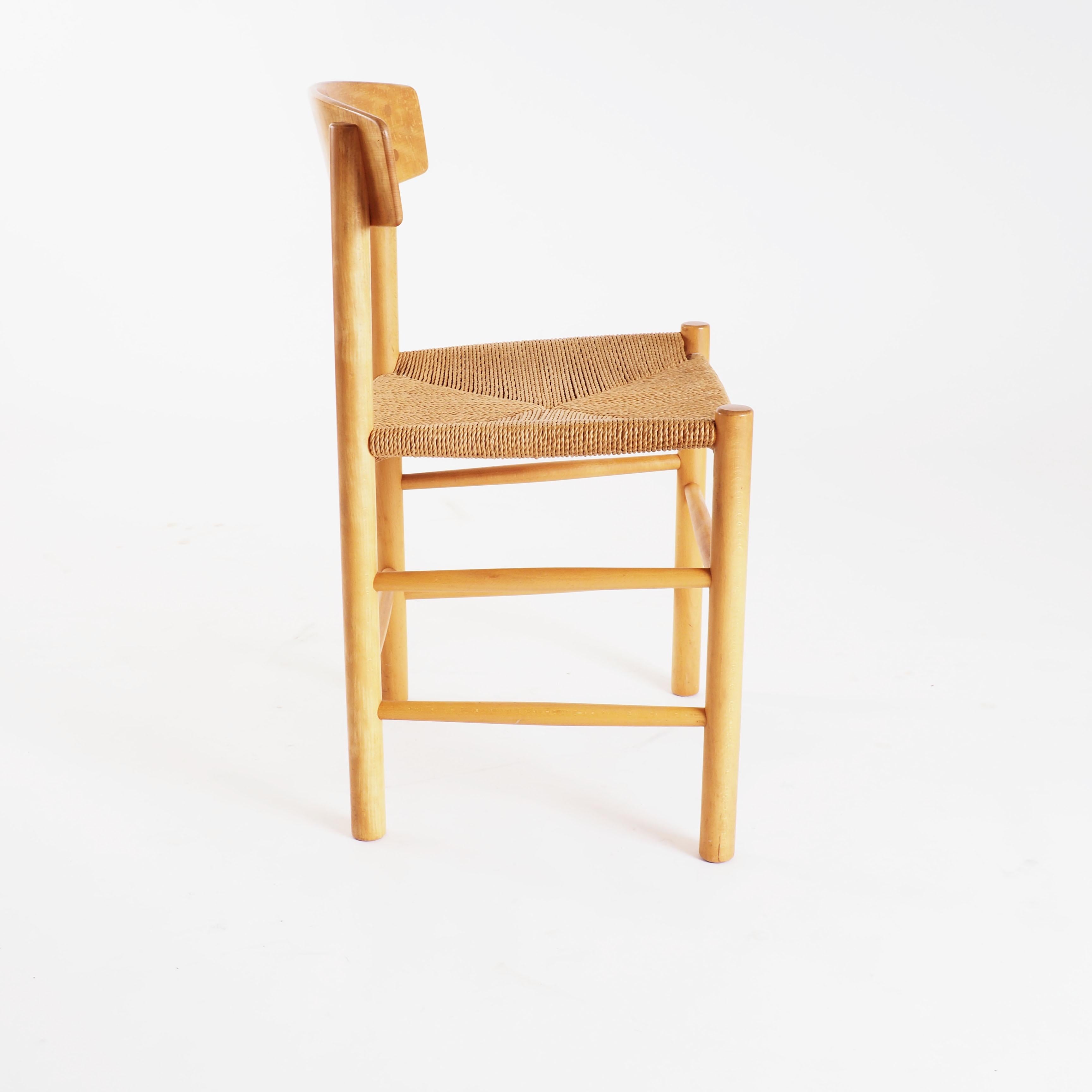 J39 chairs in beech and papercord by Børge Mogensen 3