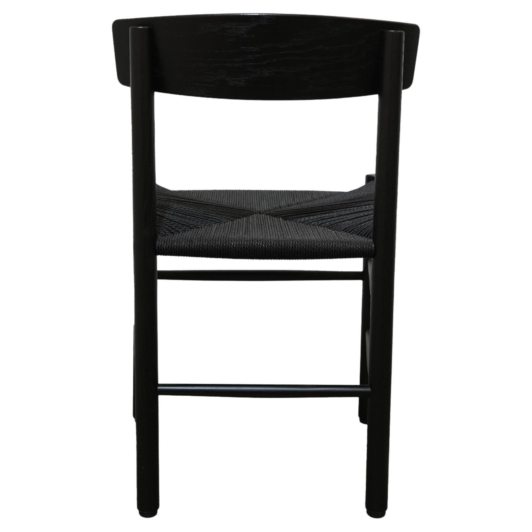Model 3239 - By Børge Mogensen
Versatile and iconic, the J39 is recognised for its timeless appeal and lasting durability. Designed by Børge Mogensen and launched in 1947, it has been in continuous production for more than 75 years, and has been