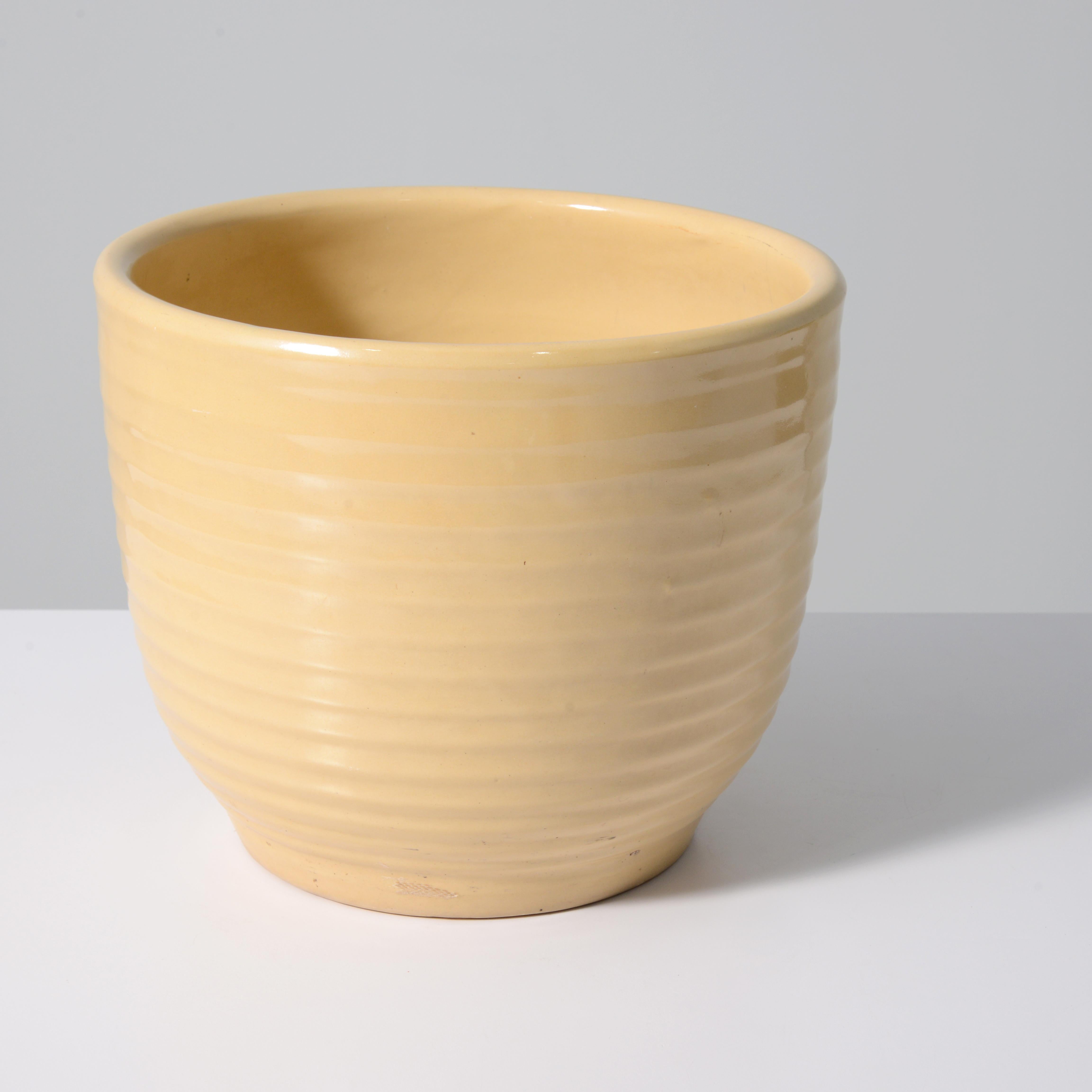 J.A. Bauer Pottery Ringware Jardinières / Pots, 10.25 